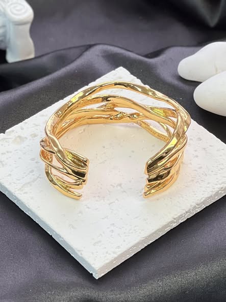 C&J金色鏤空手環