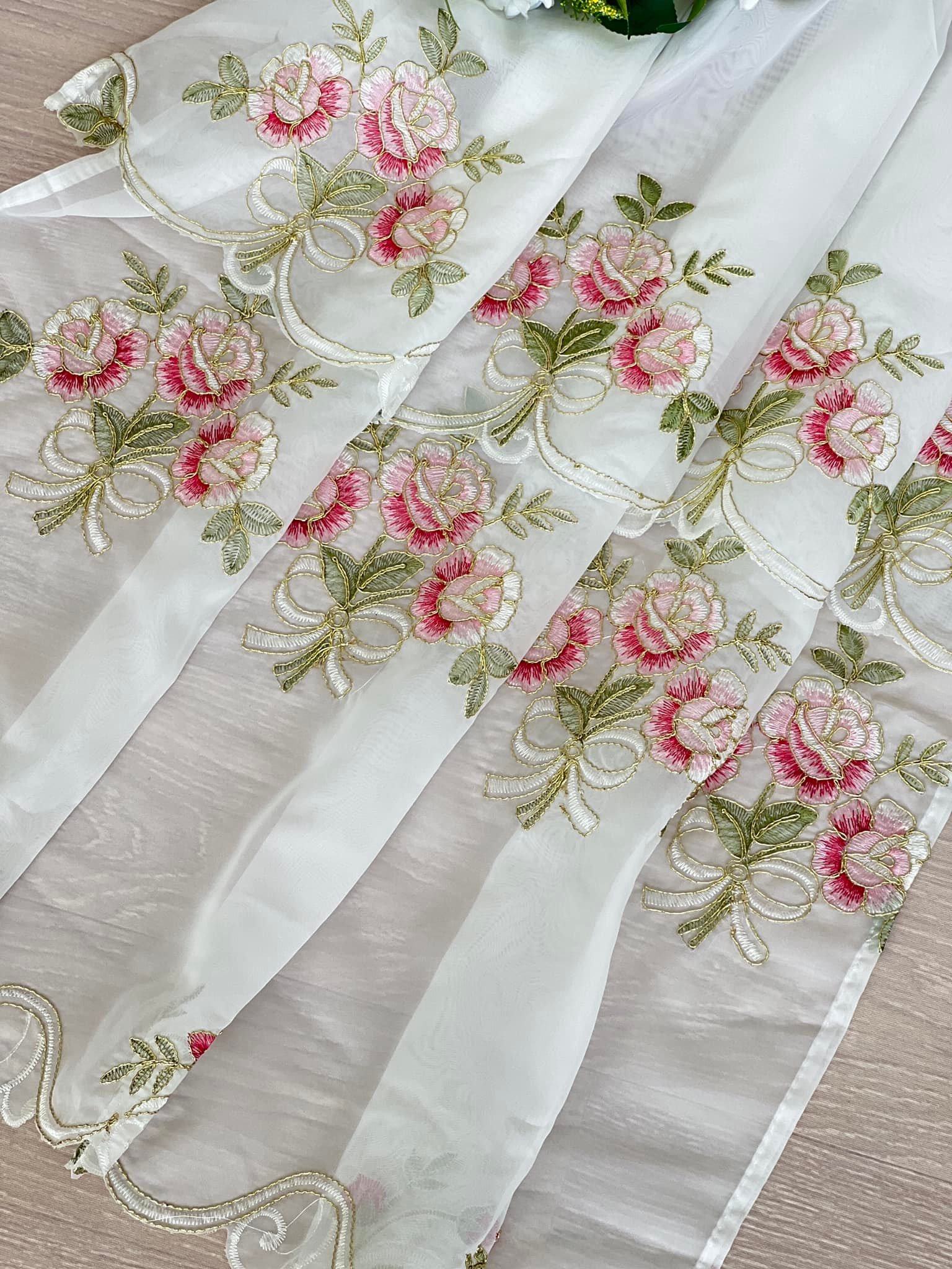 刺繡玫瑰花園門簾