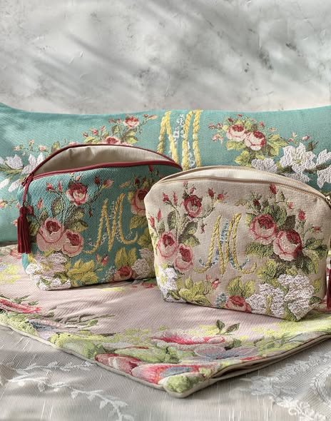 歐洲ADL刺繡大化妝包/收納包-瑪麗安東尼