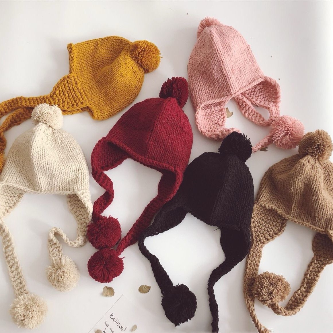 純色毛球護耳帽