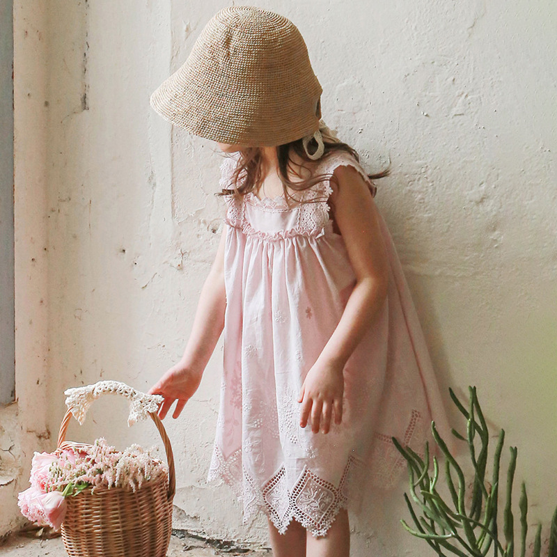 氣質雕花蕾絲背心洋裝