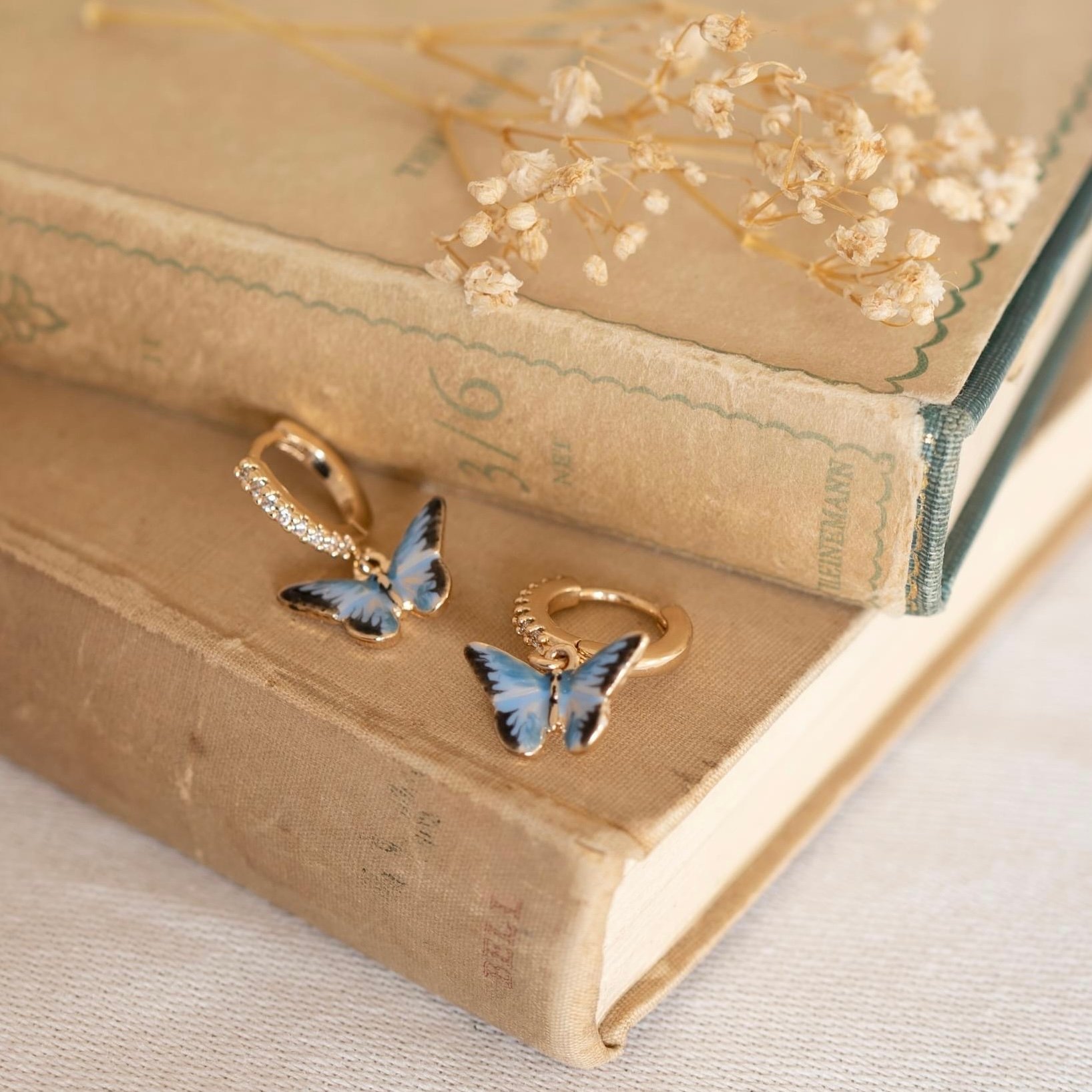 Fable England 藍蝴蝶耳環