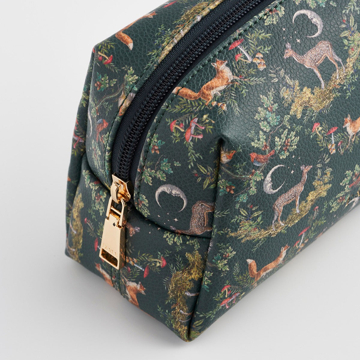 Fable England 步入叢林收納包