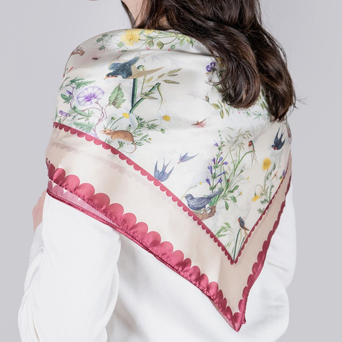 Fable England 奔跑兔方巾