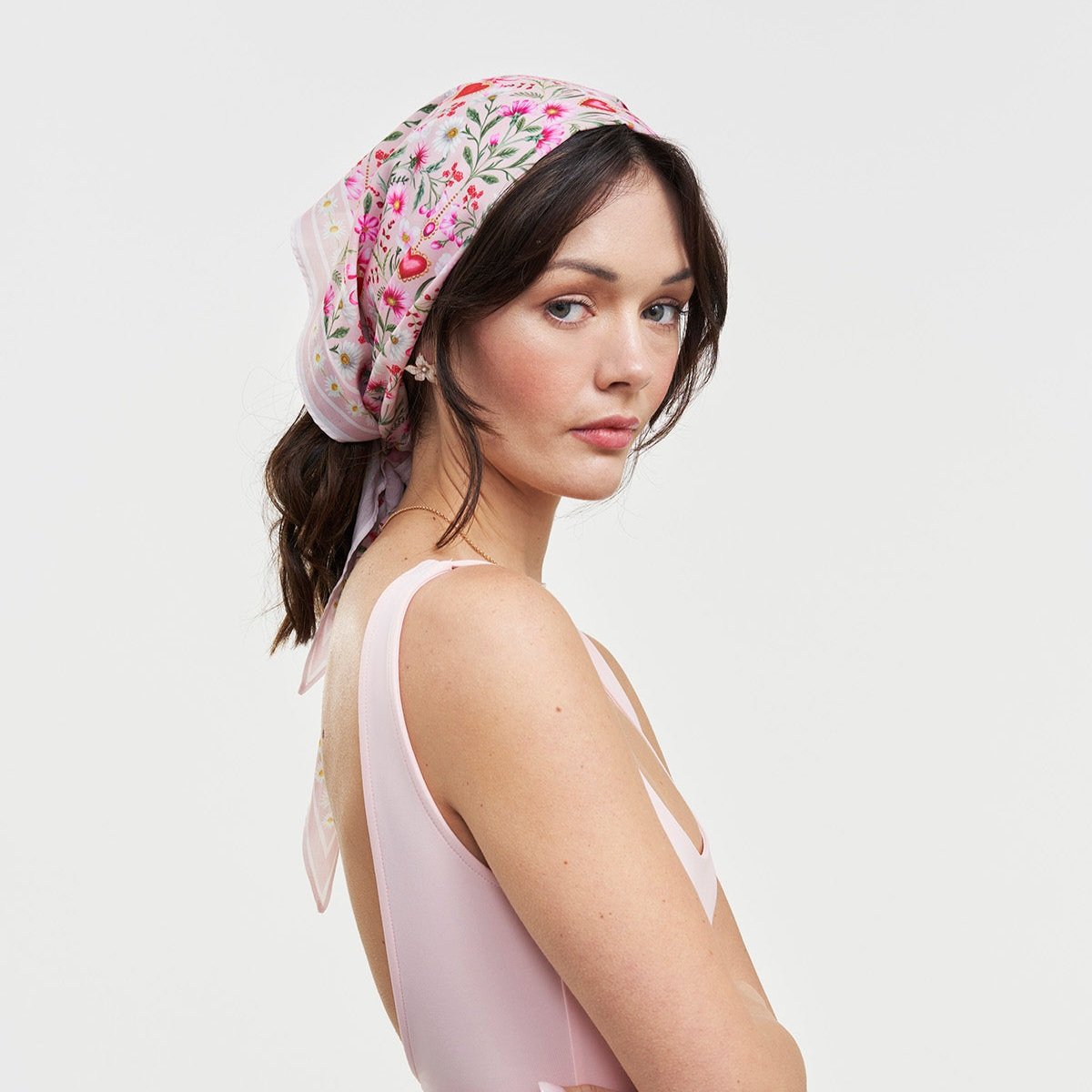 Fable England 花卉愛心三角絲巾