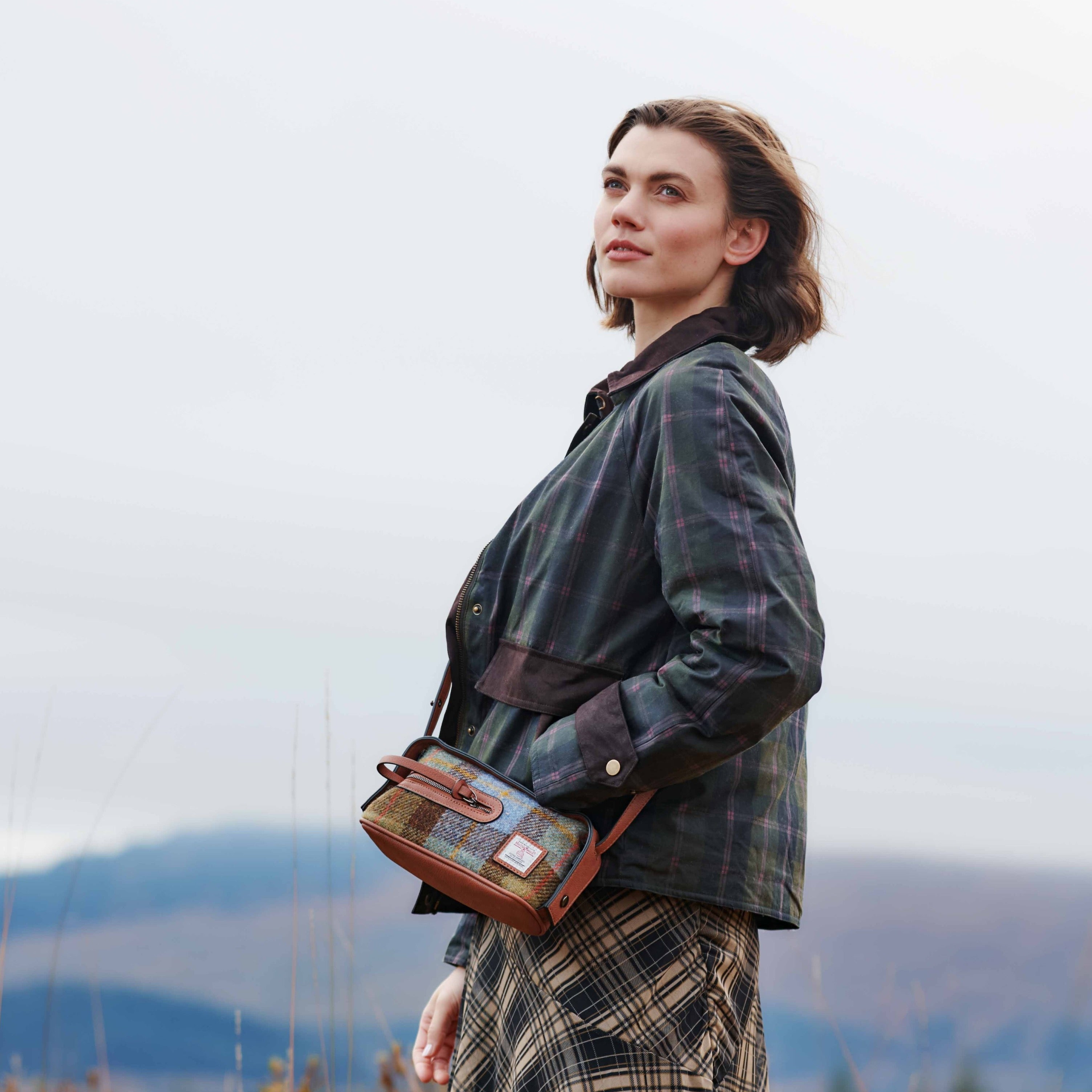 Islander 輕巧斜背包