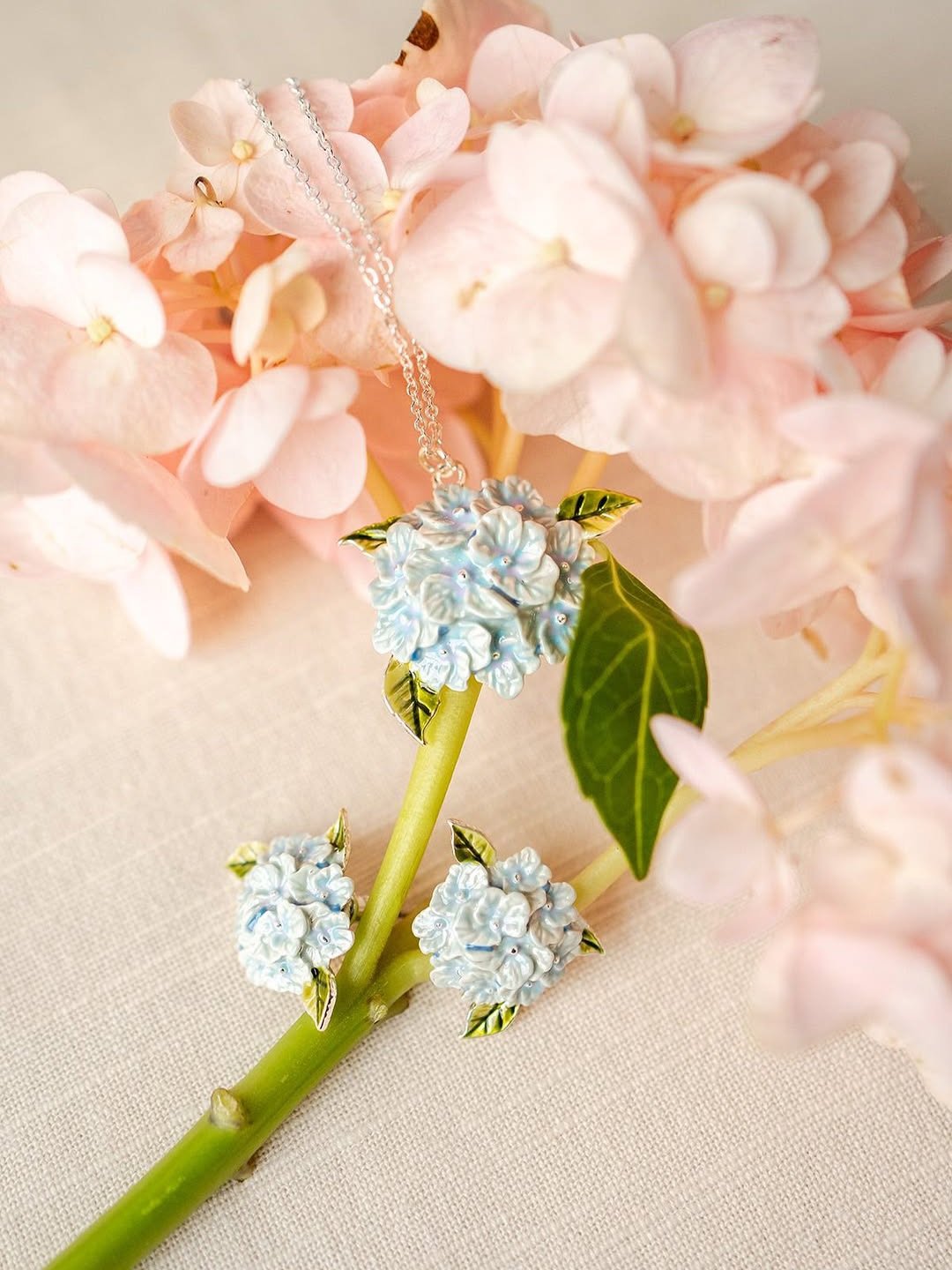 繡球花綻放的英倫花園