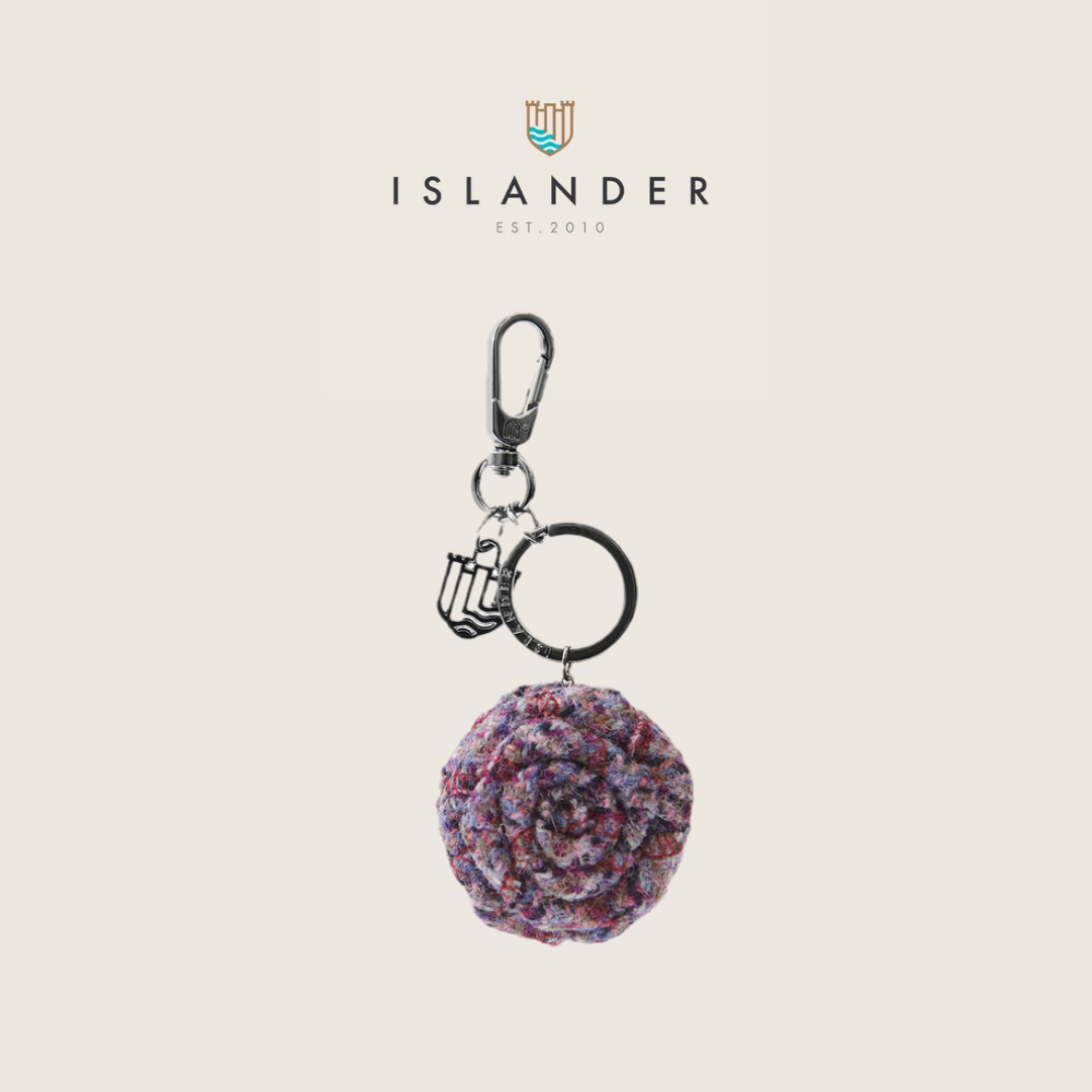 Islander 手工玫瑰吊飾