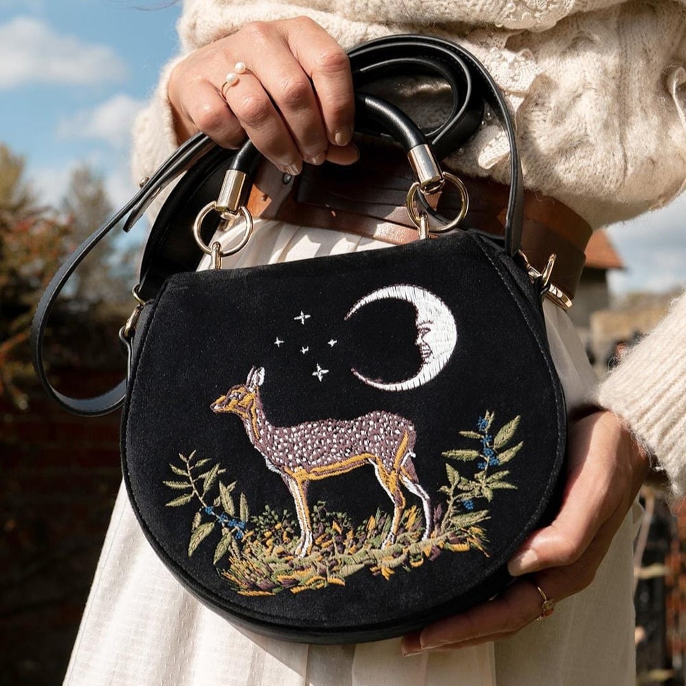 Fable England 鹿與月亮刺繡馬鞍包