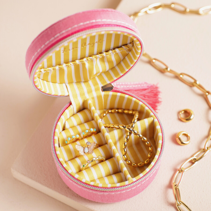 Lisa Angel 草莓刺繡飾品盒