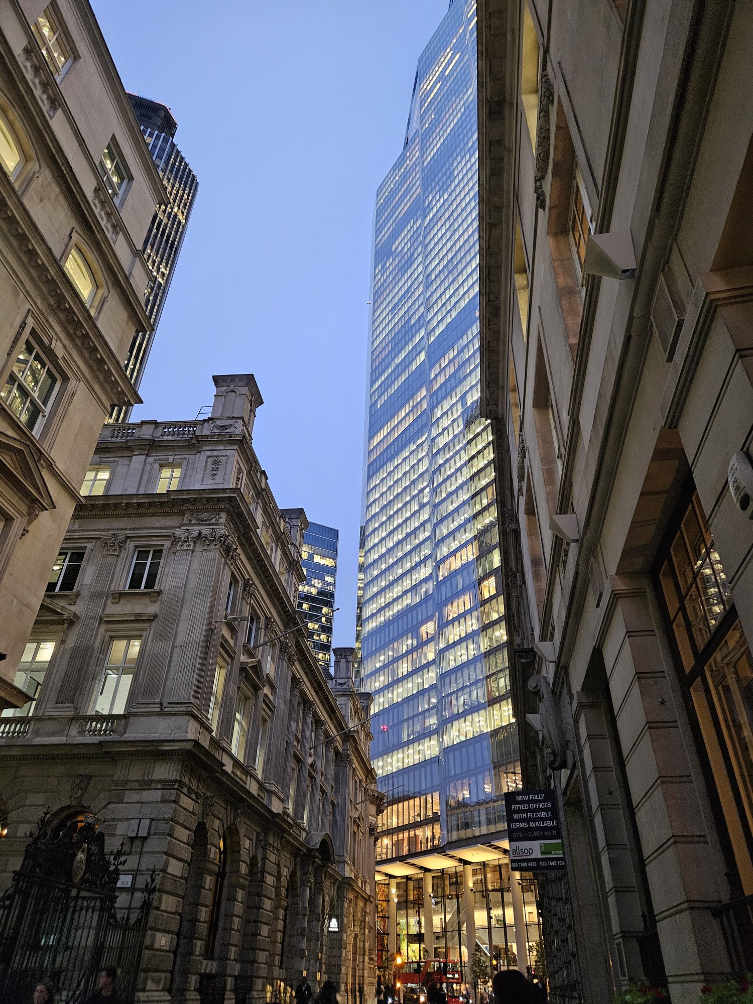 倫敦小巷，漂亮傍晚時刻