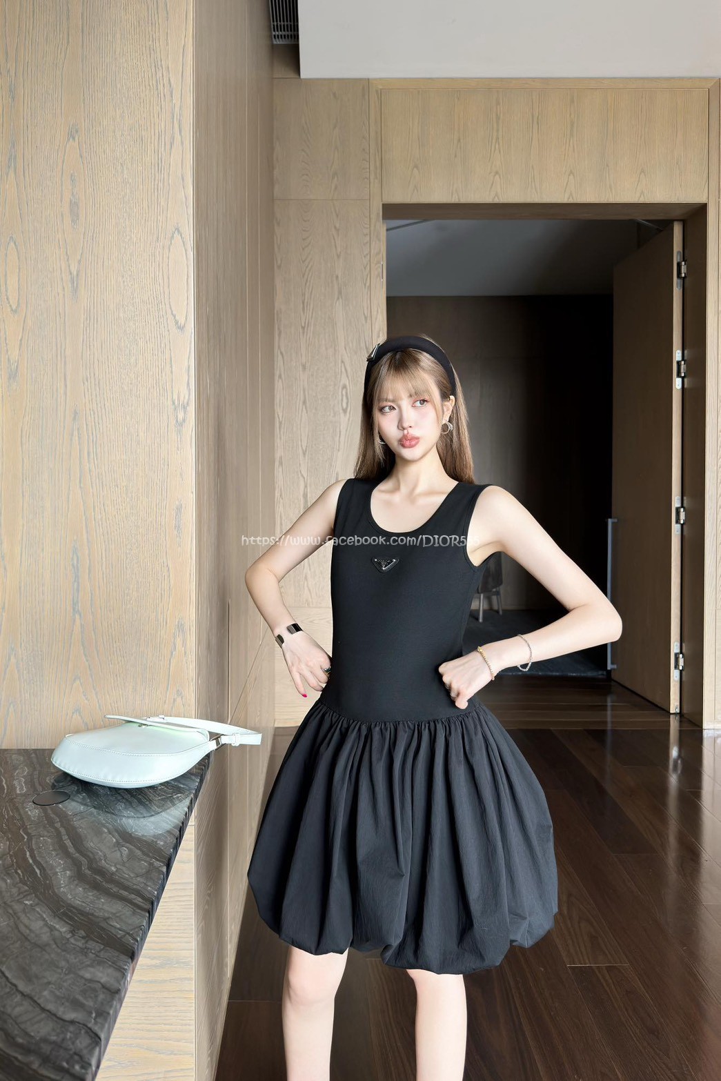  prada 收腰拼接背心裙