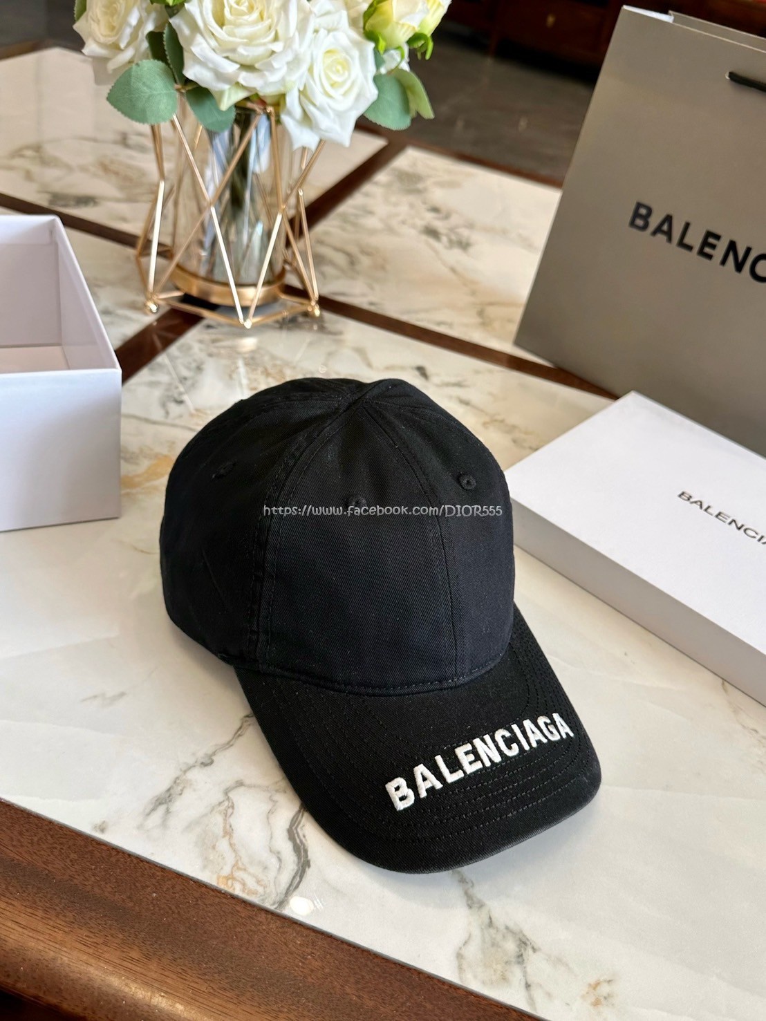 巴黎世家棒球帽