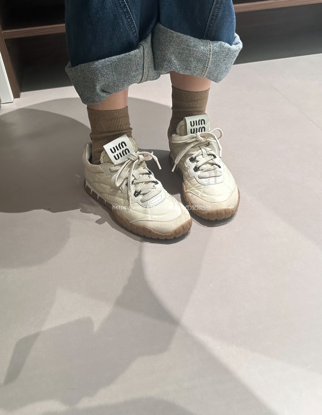 MIUMIU餅乾小白鞋