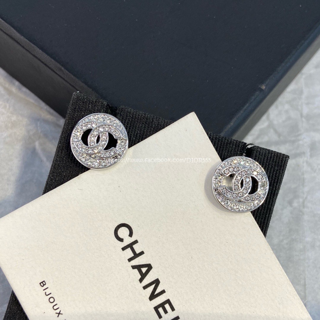 銀色滿鑽圓形雙c耳環