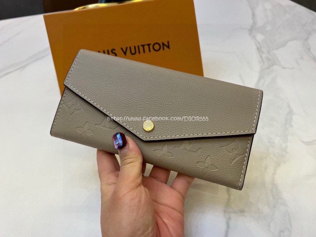 LV大象灰壓紋兩折長夾