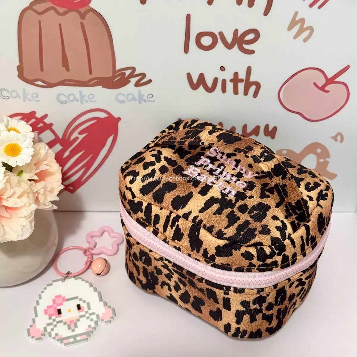 化妝包 滿10000小禮物(隨機不挑款)