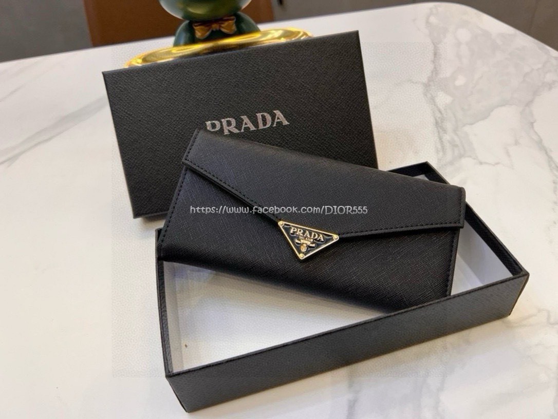 Prada長夾