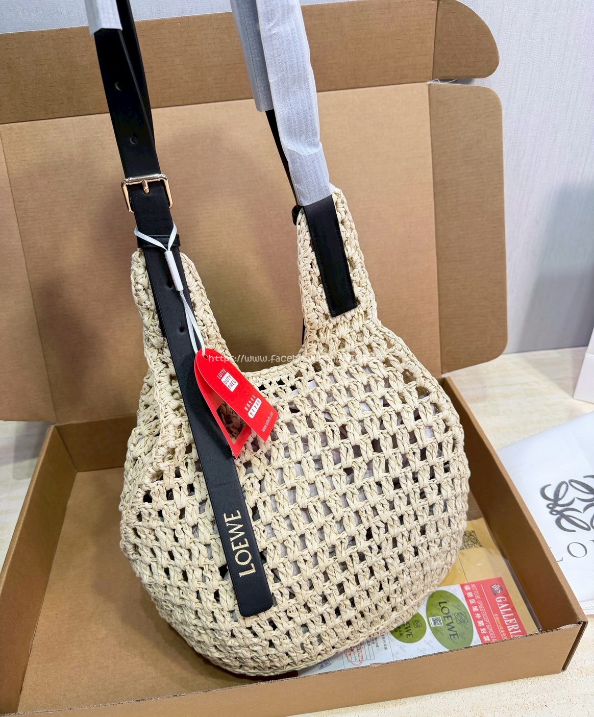 Loewe草編托特包