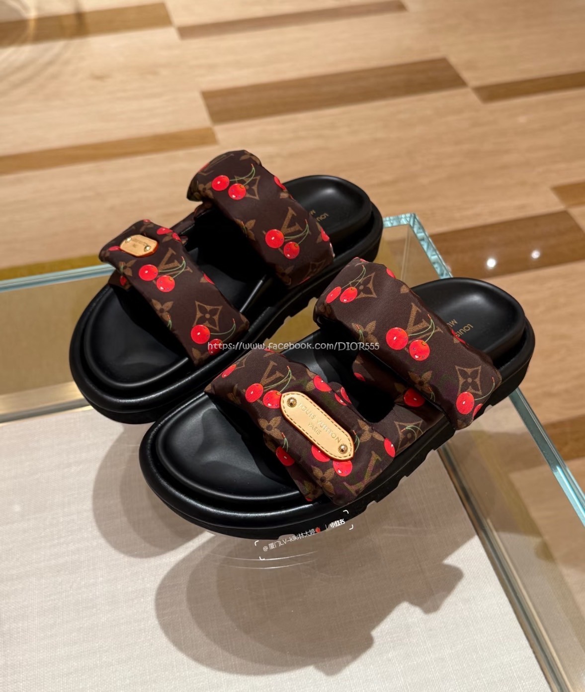 Lv櫻桃厚底拖鞋  (情侶款)