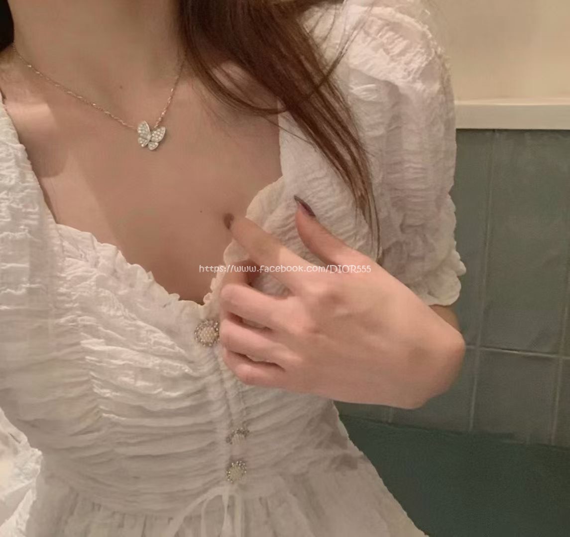 𝑉𝑎𝑛 𝑐𝑙𝑒𝑒𝑓 & 𝐴𝑟𝑝𝑒𝑙𝑠 滿鑽蝴蝶項鍊