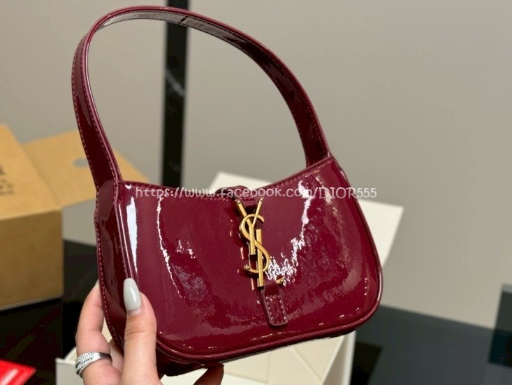 YSL 腋下包