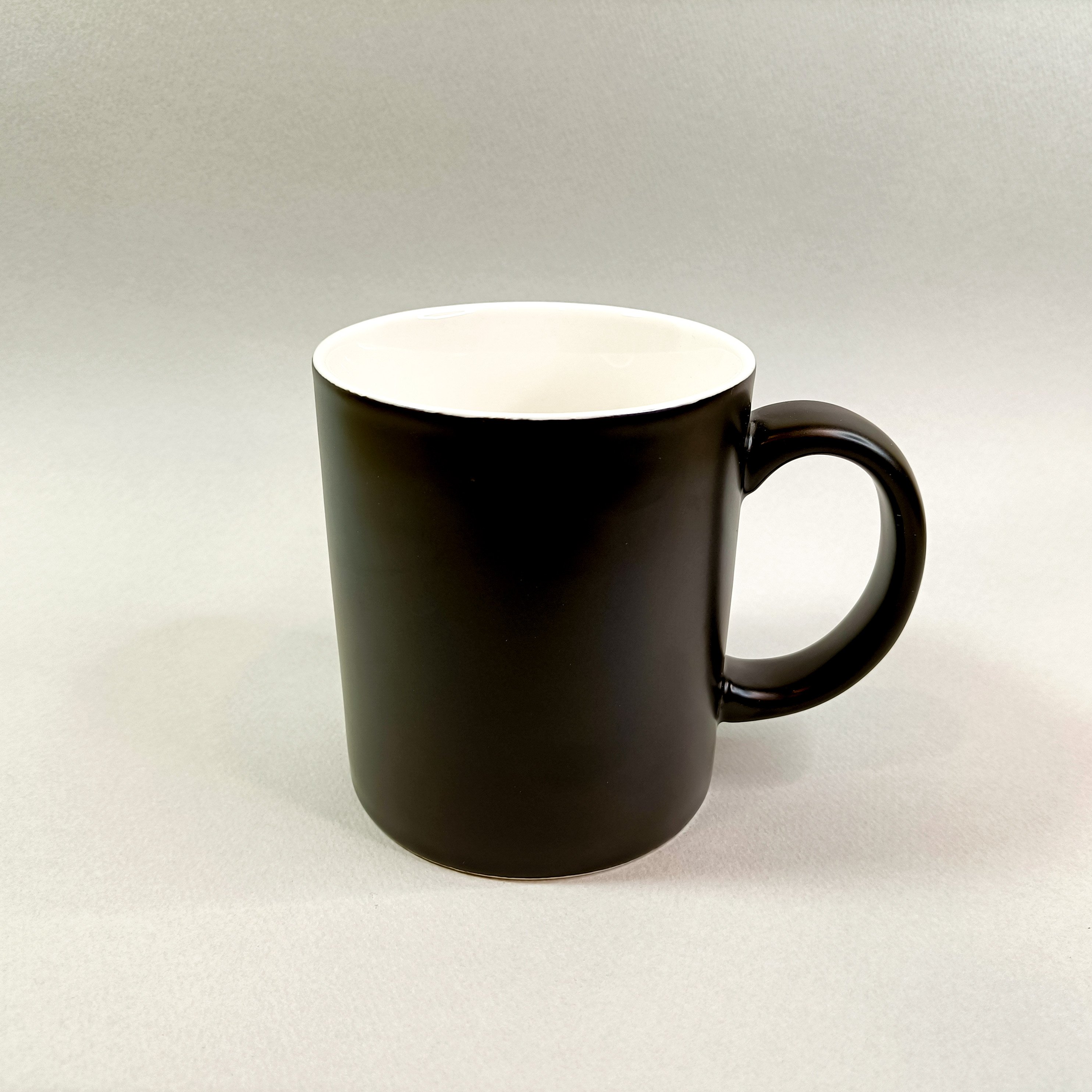 【鎂質瓷】黑色直身杯