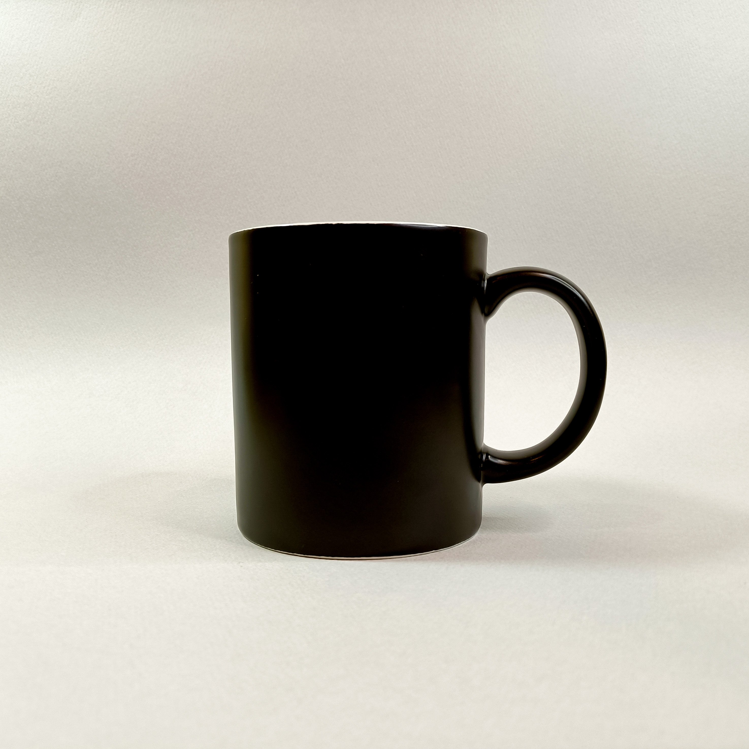 【鎂質瓷】黑色直身杯