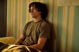 【精油時事：《擁擠的房間》】