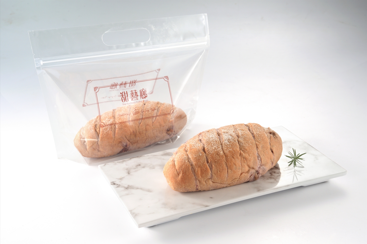 全麥鮮果粒麵包