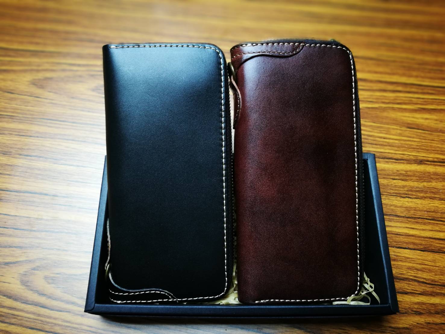 ［ 拉錬長夾 ］-- 附手腕帶