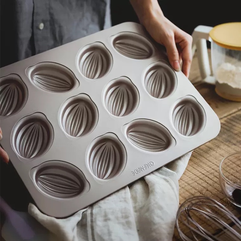 學廚Chefmade－香檳金12連橄欖球蛋糕模