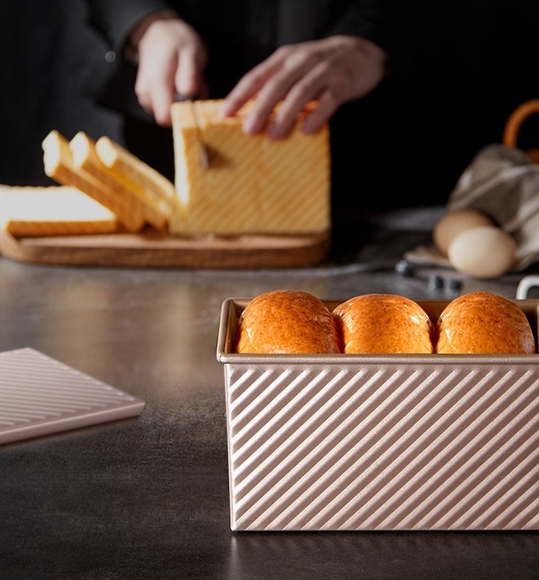 學廚Chefmade－香檳金波紋滑蓋不沾吐司模（450g）