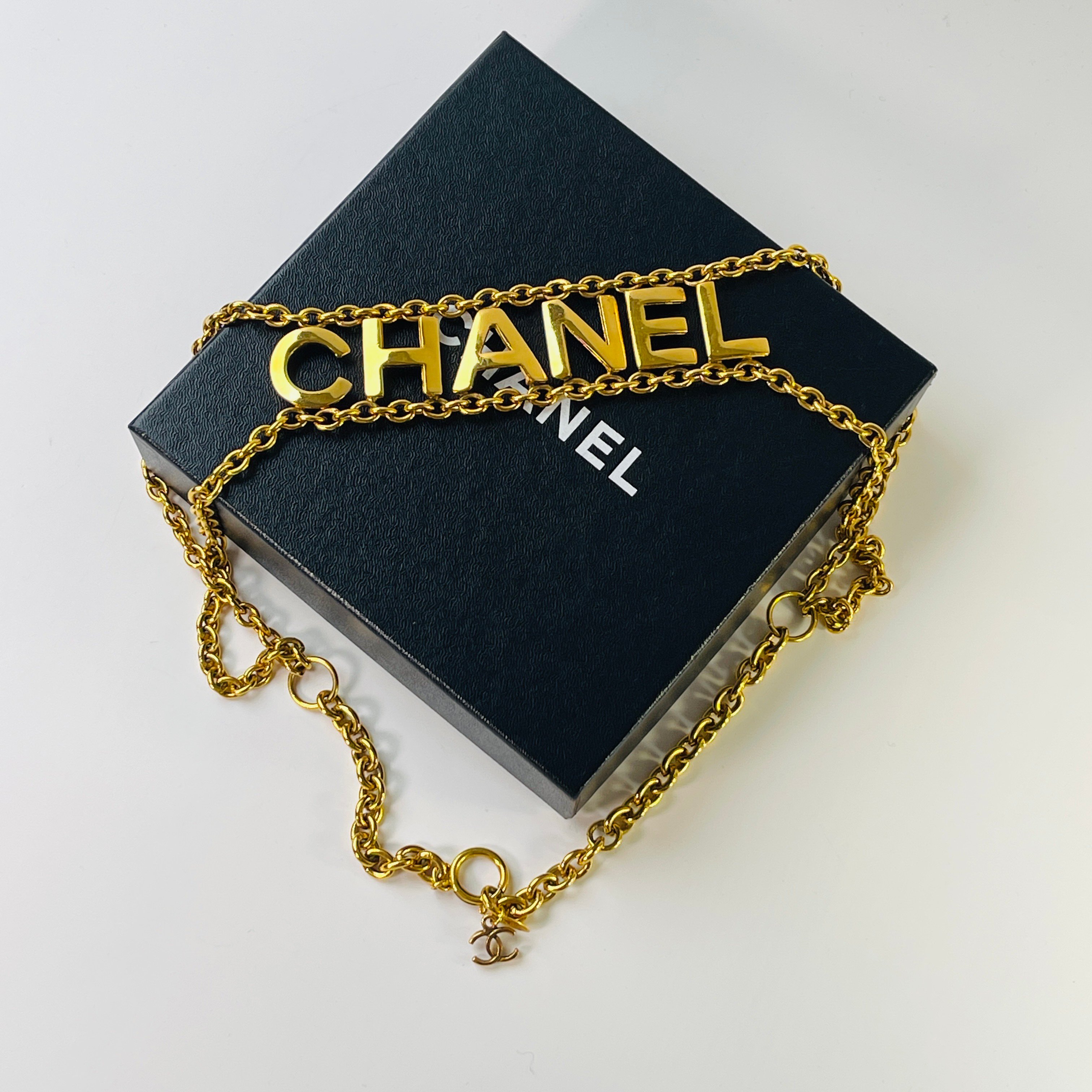 Chanel 字母腰鍊