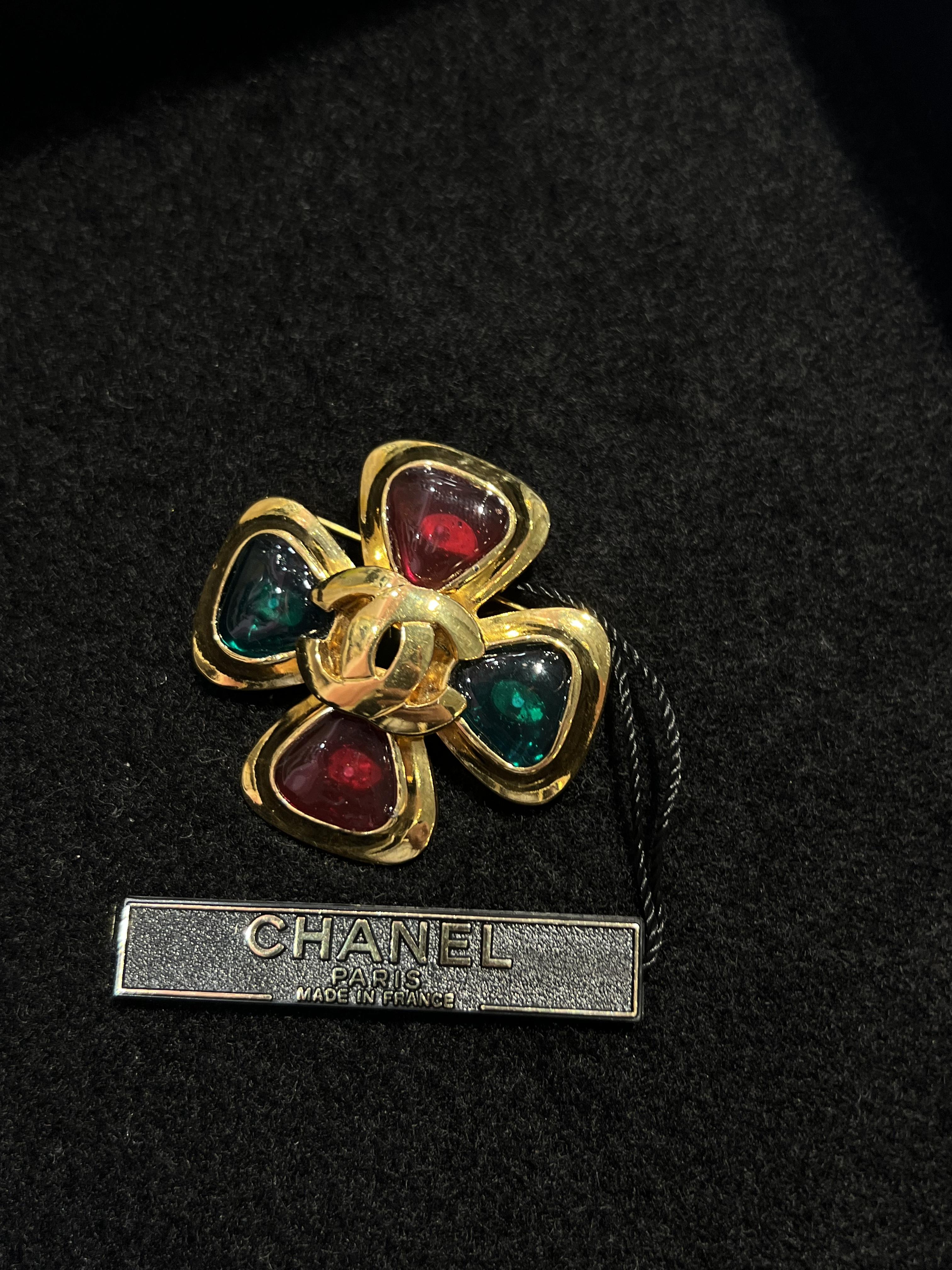 Chanel紅綠琉璃雙c胸針