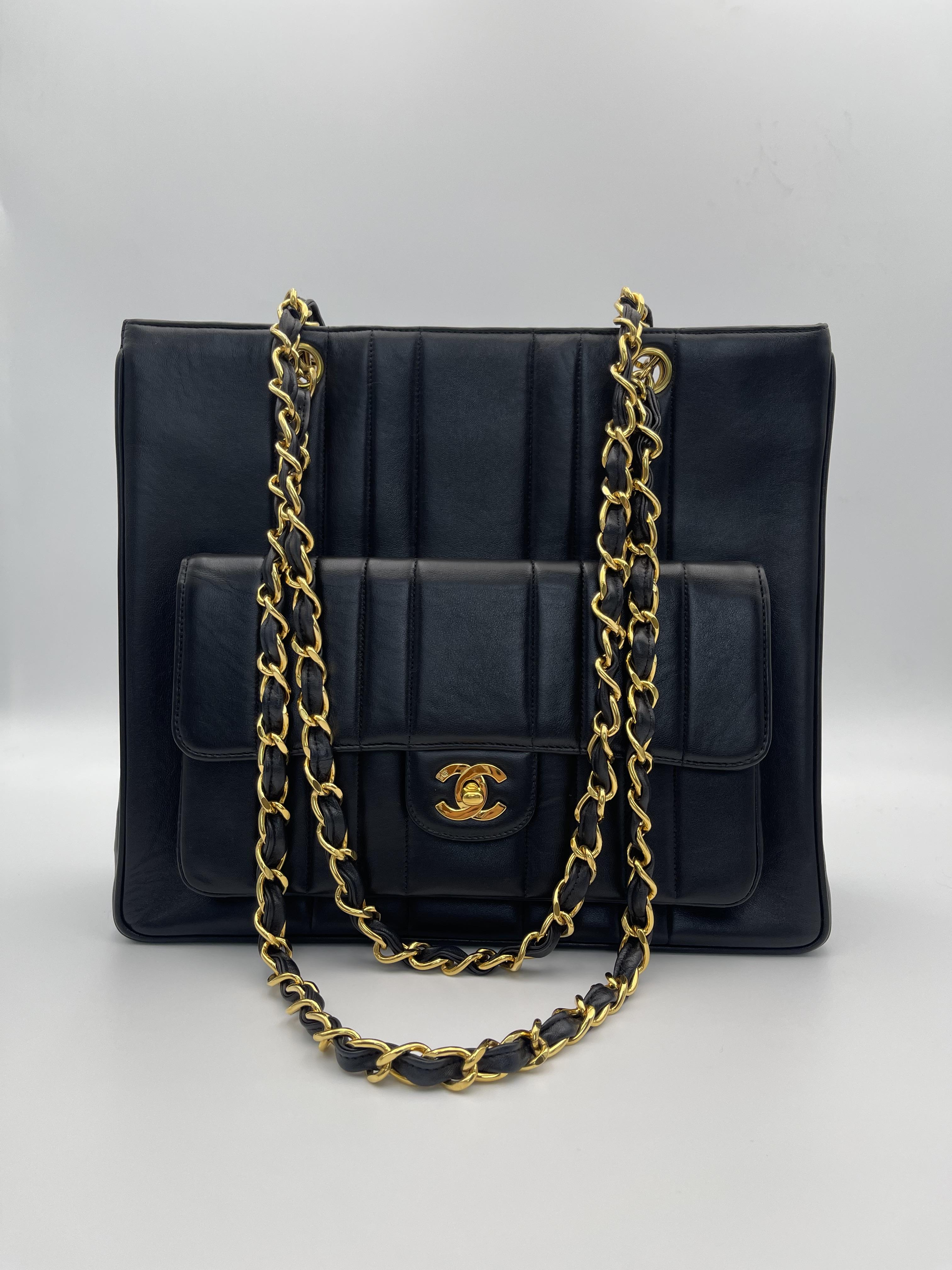 Chanel直紋大口袋托特包