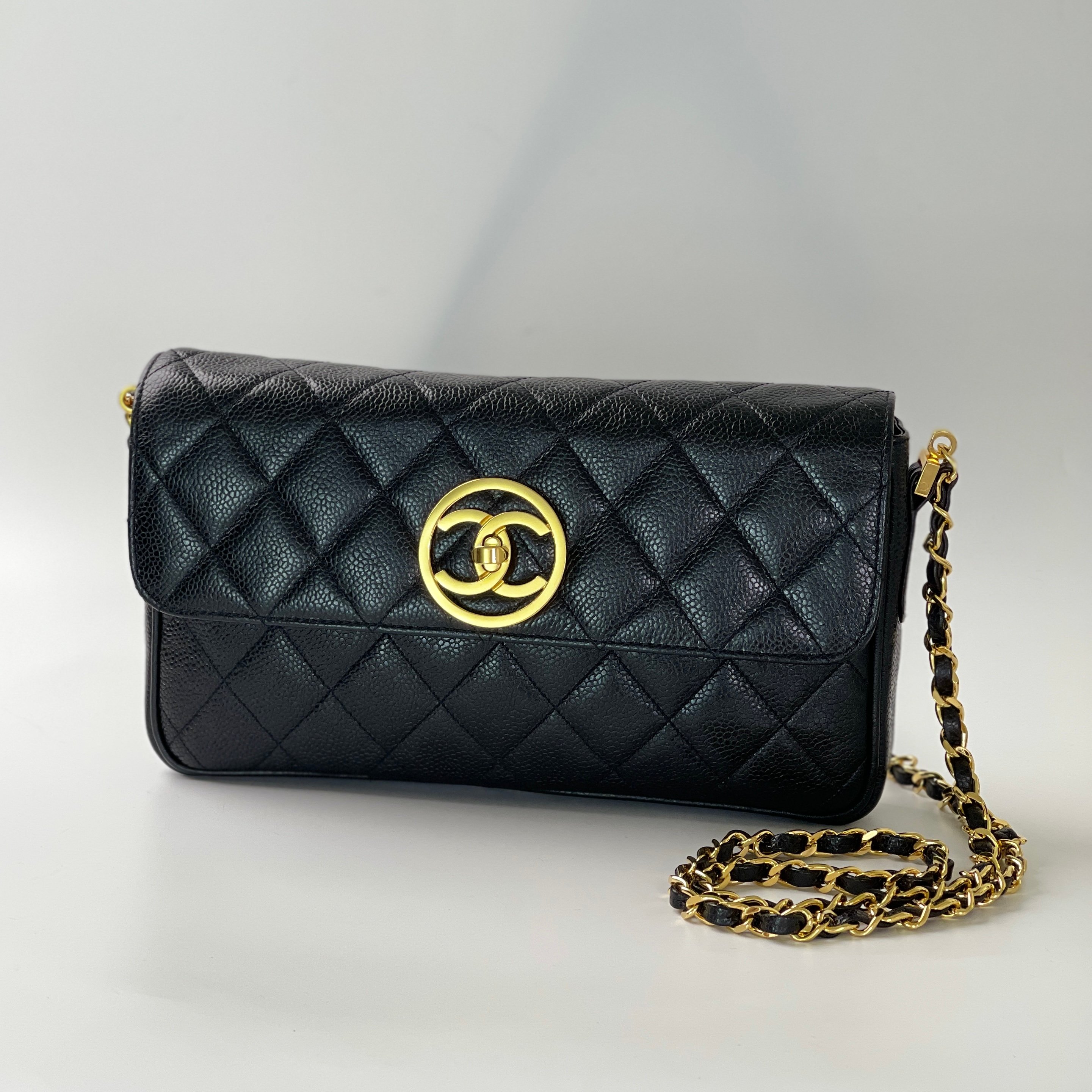 Chanel 荔皮圓logo側背包