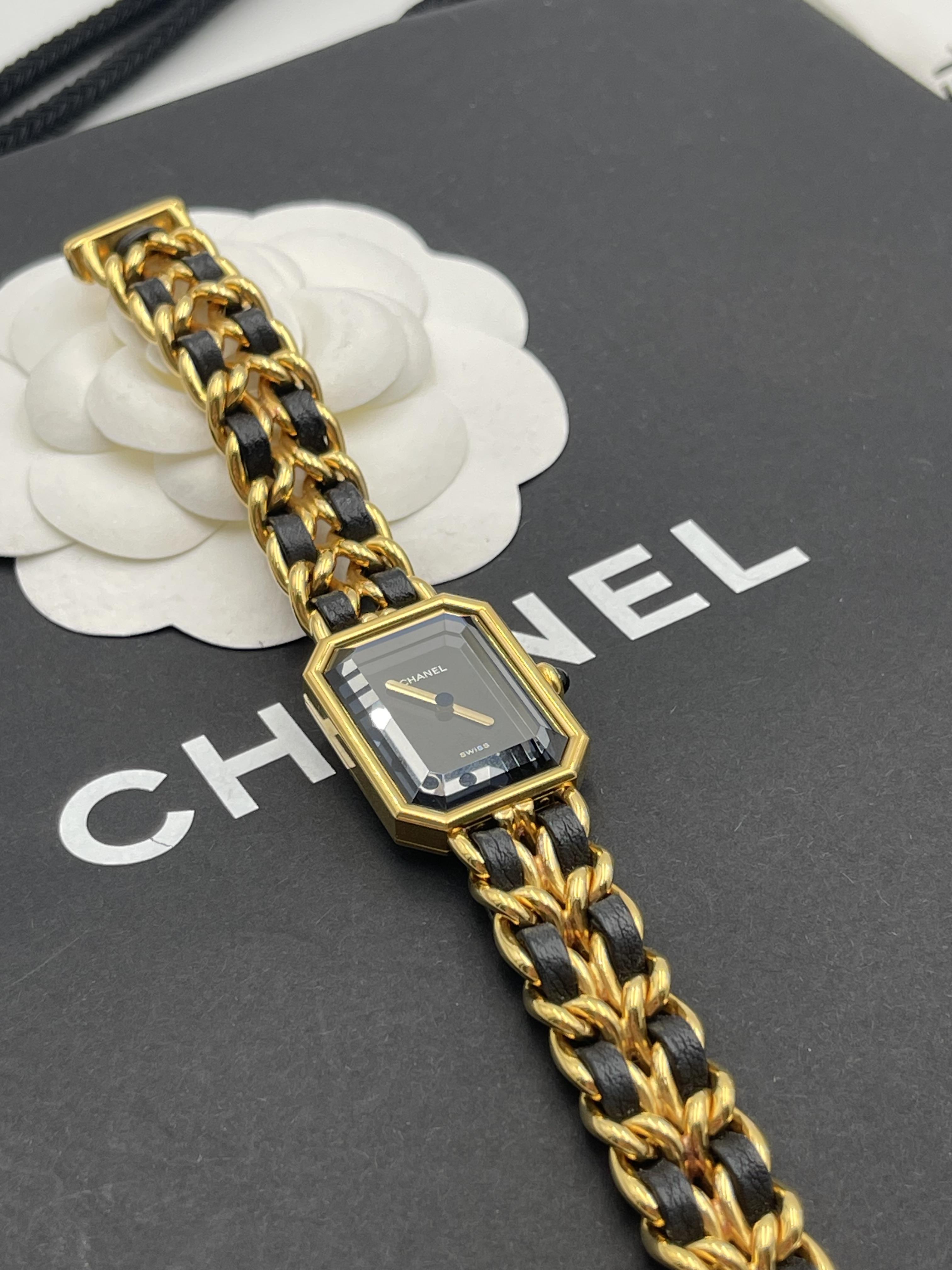 Chanel黑金首映錶M