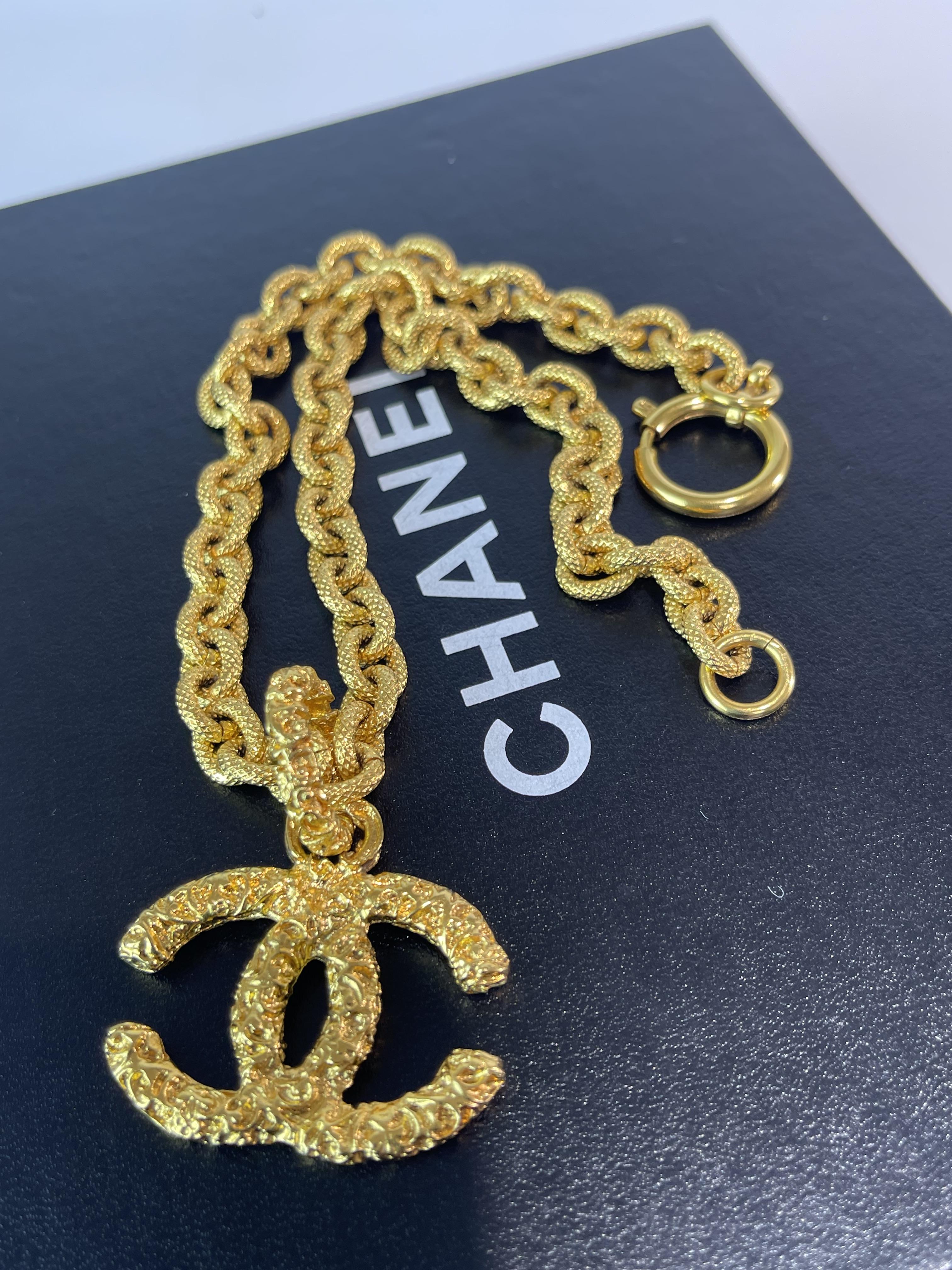 Chanel 熔岩項鍊（小）