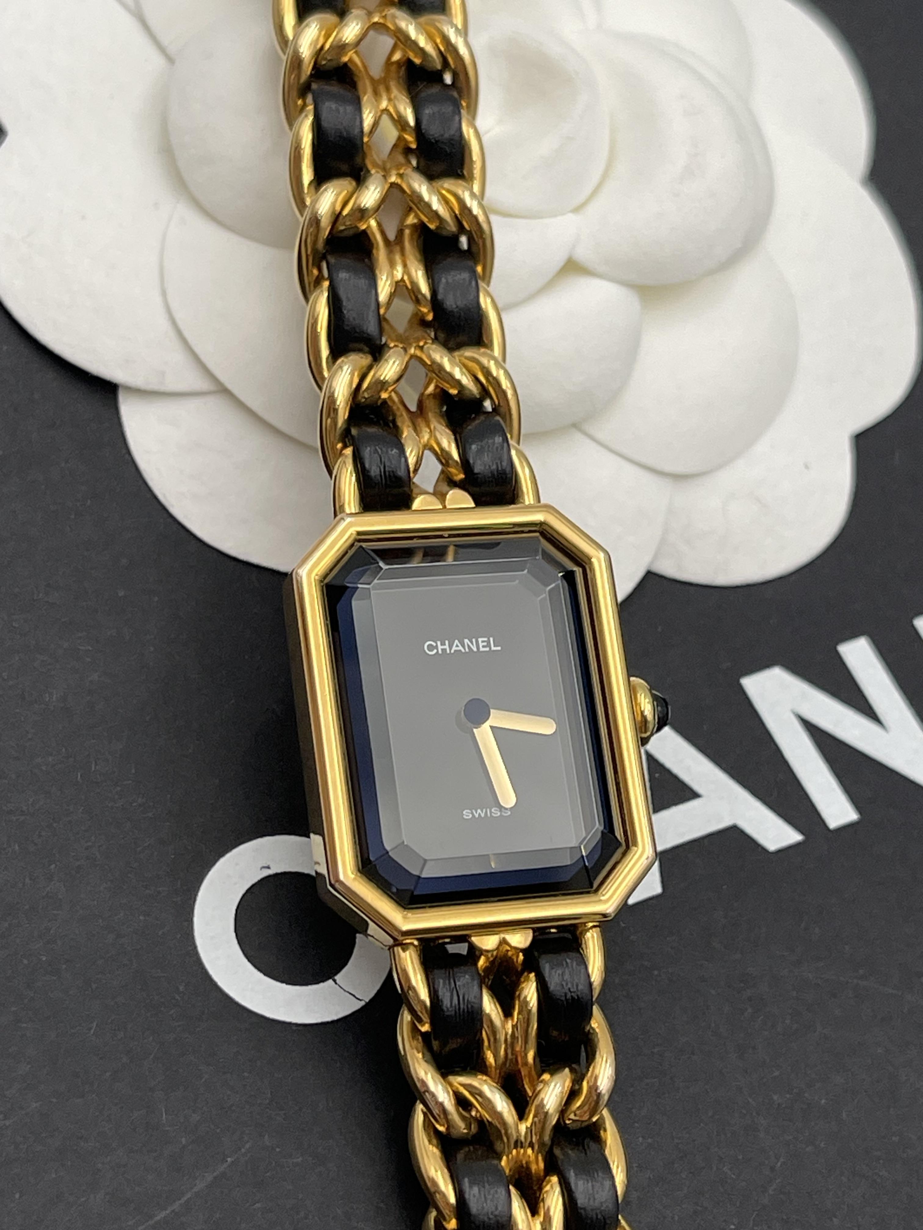 Chanel黑金皮穿首映錶L