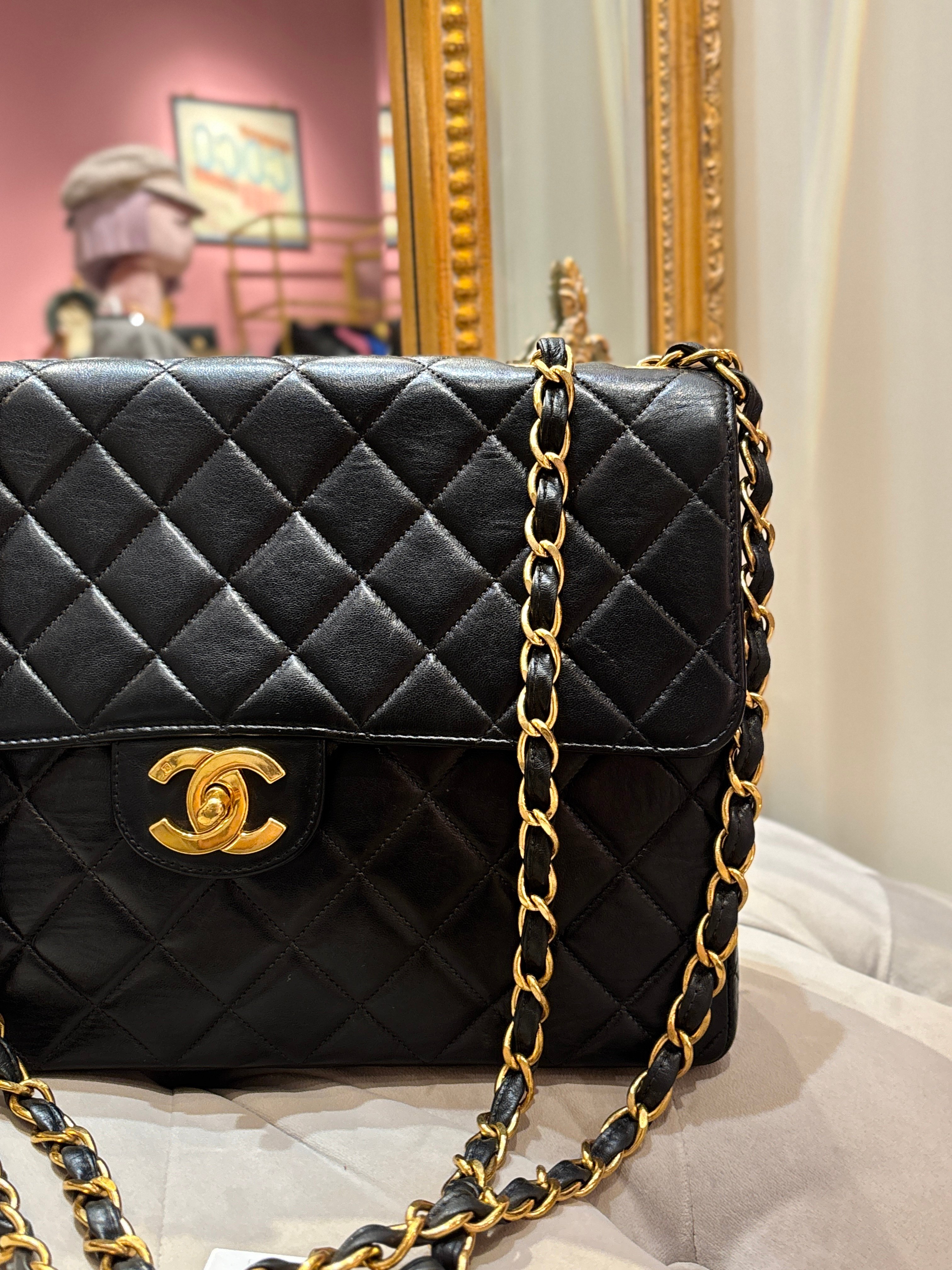 Chanel jumbo