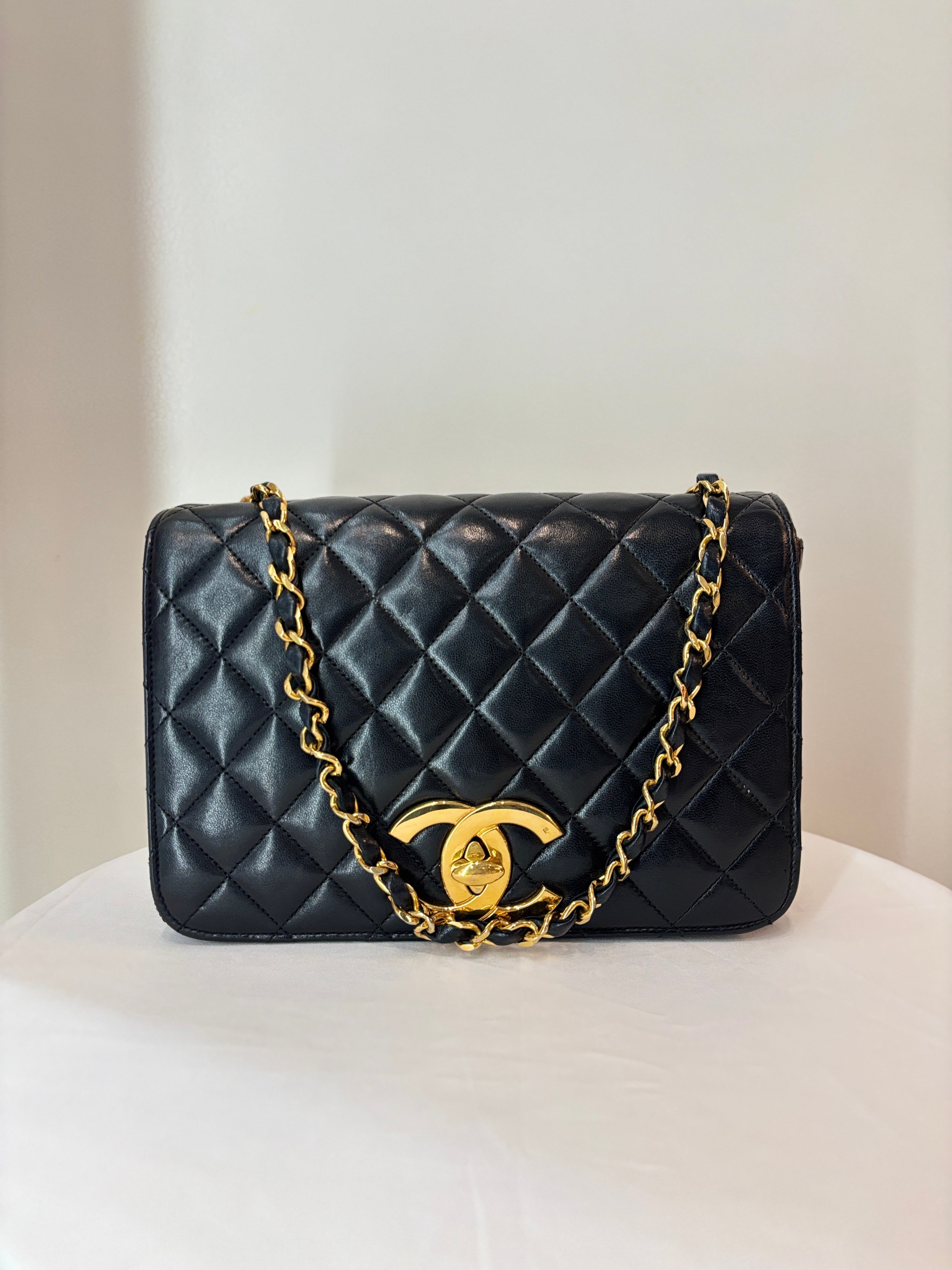 Ba1182 Chanel大Logo掀蓋包