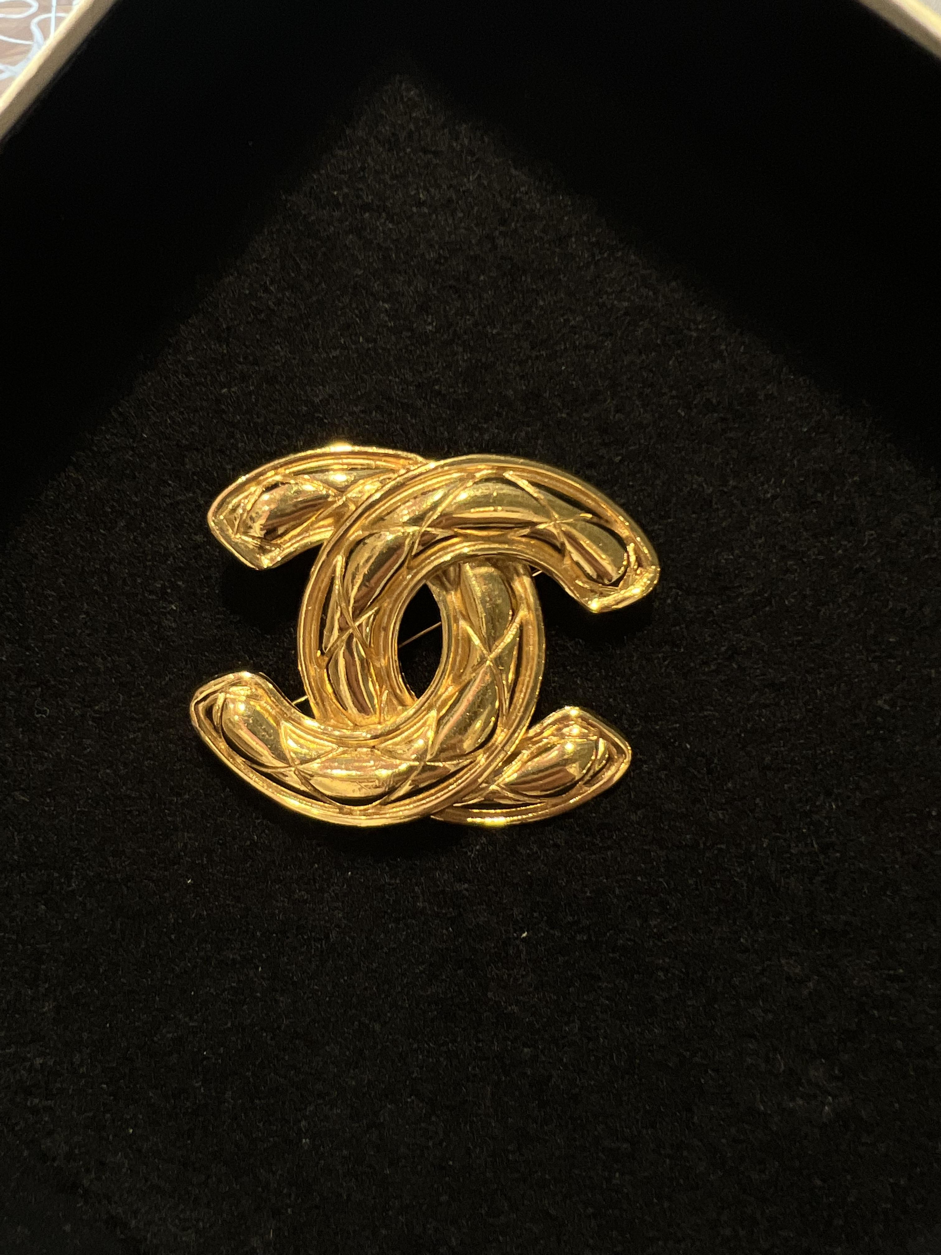 Chanel小鳥胸針(大）