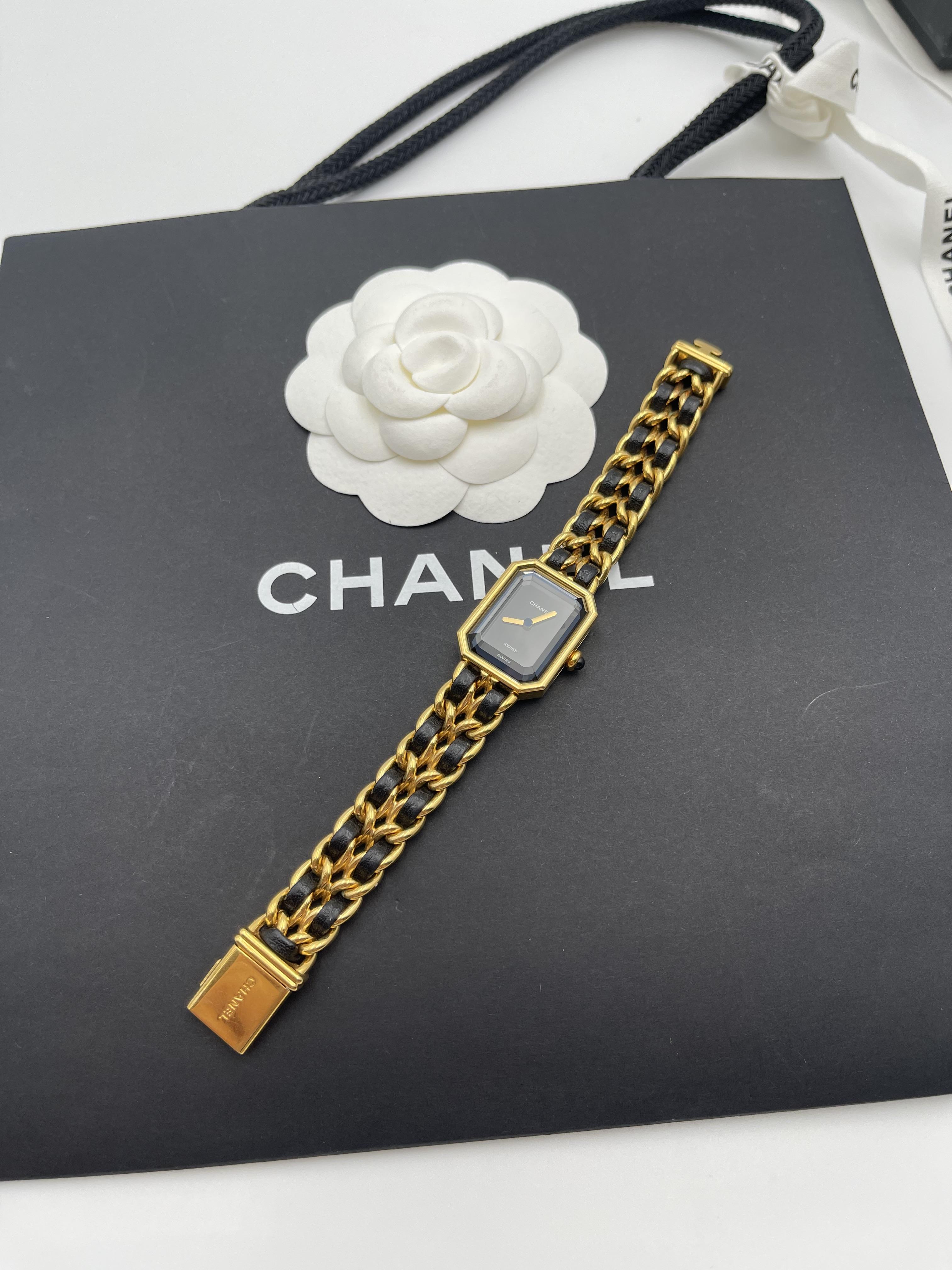 Chanel黑金首映錶M