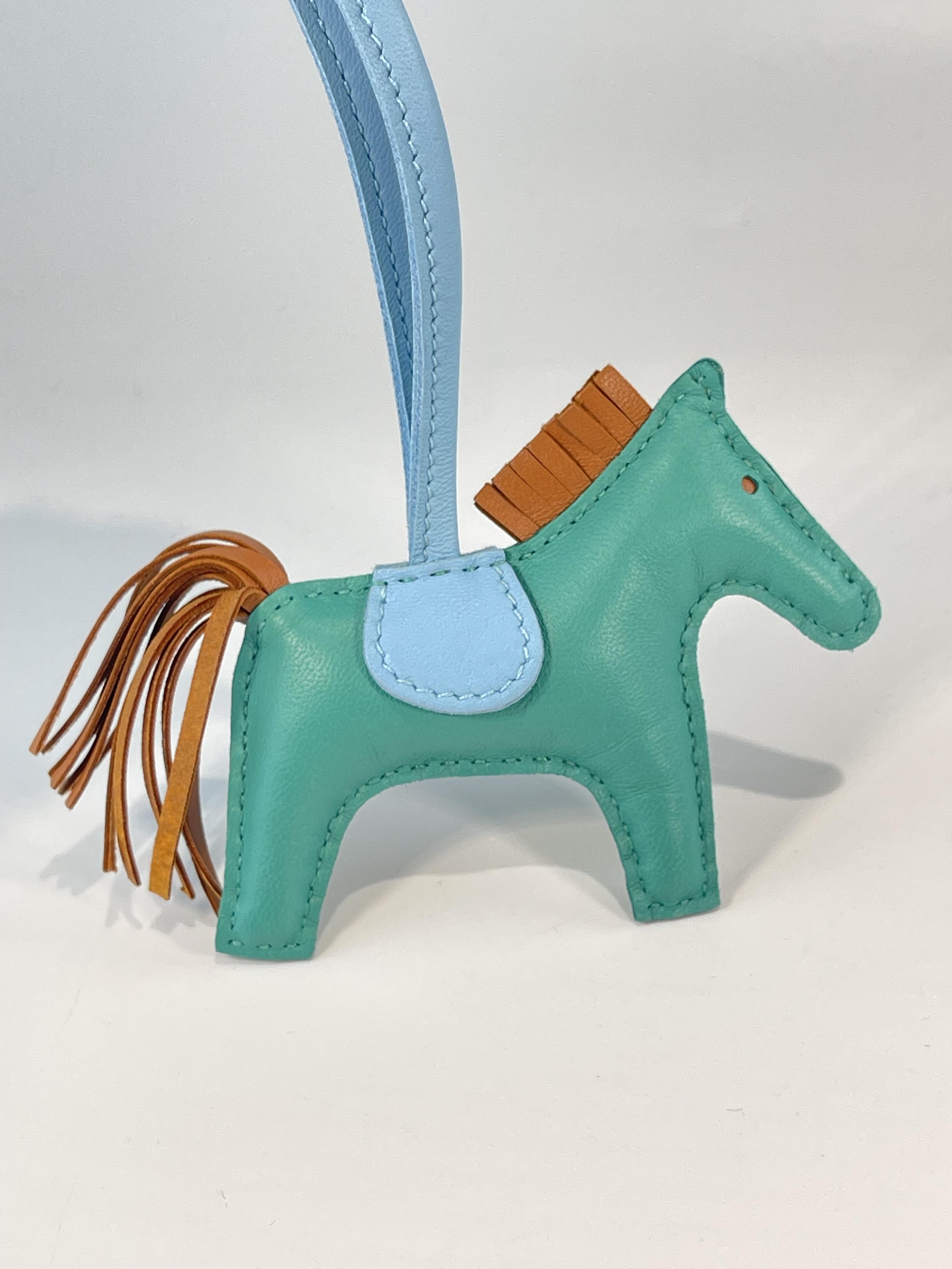Hermès 綠色小馬吊飾