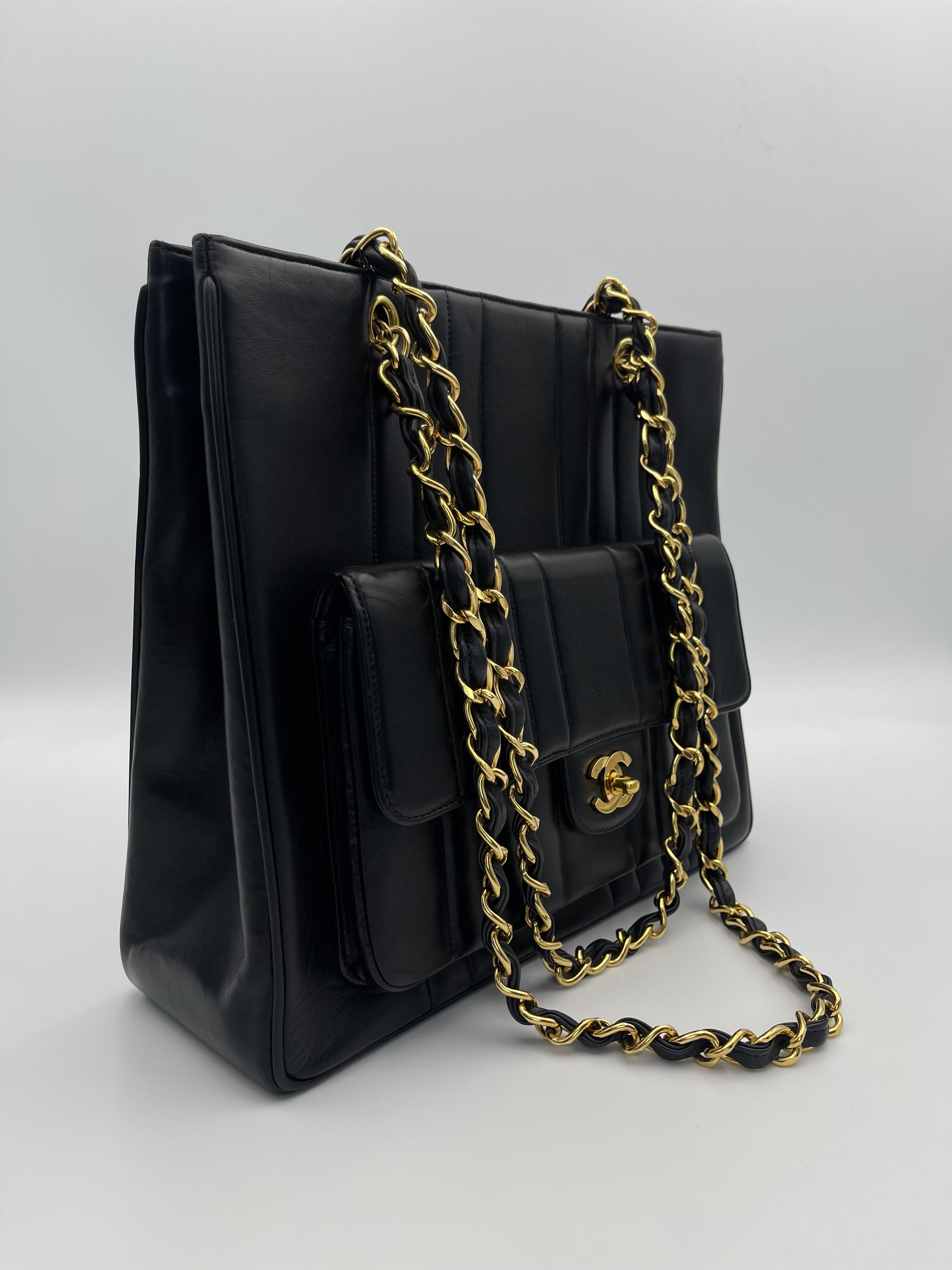 Chanel直紋大口袋托特包