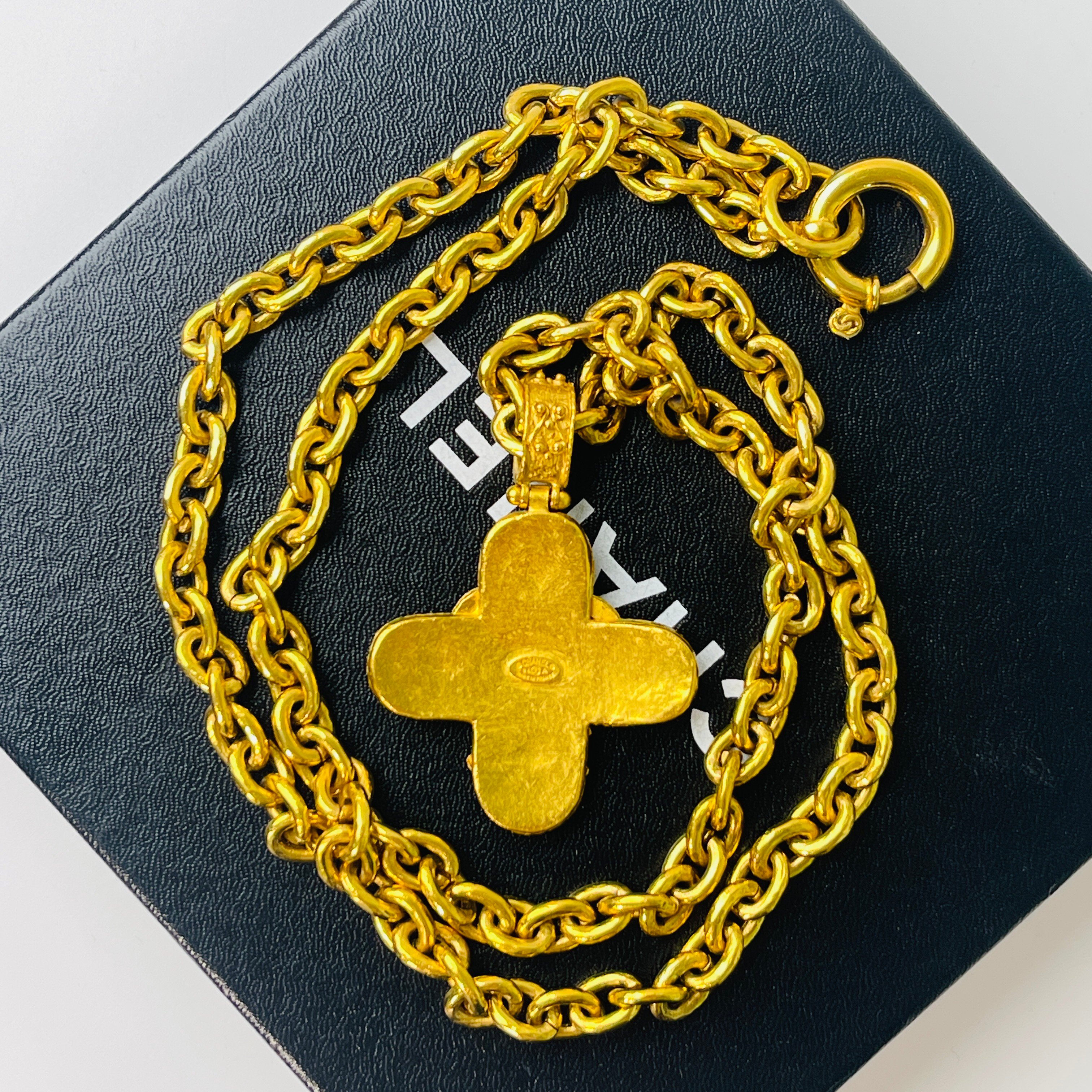 Chanel 葡萄藤3C十字長鍊