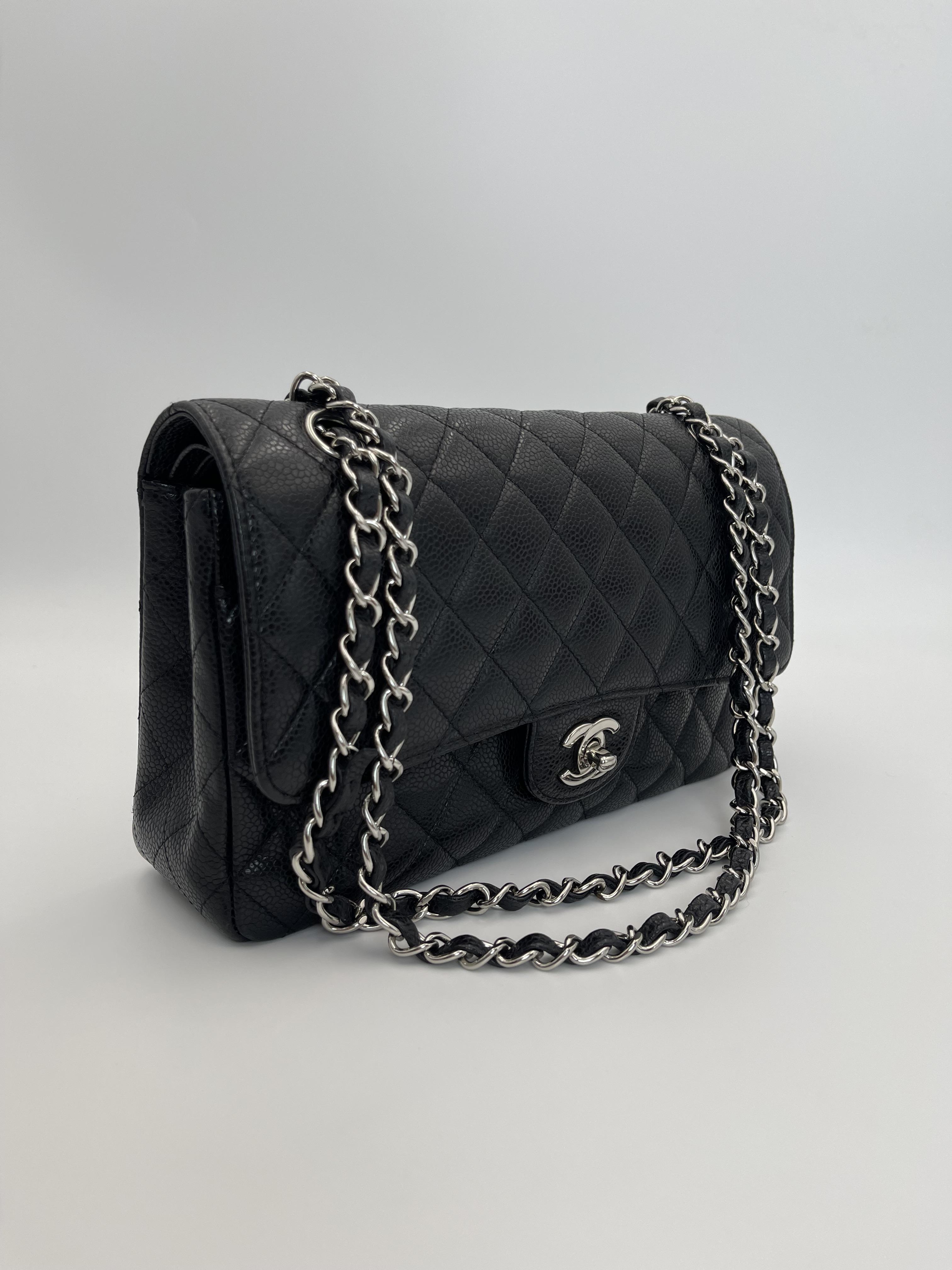 Chanel黑銀荔皮CF25