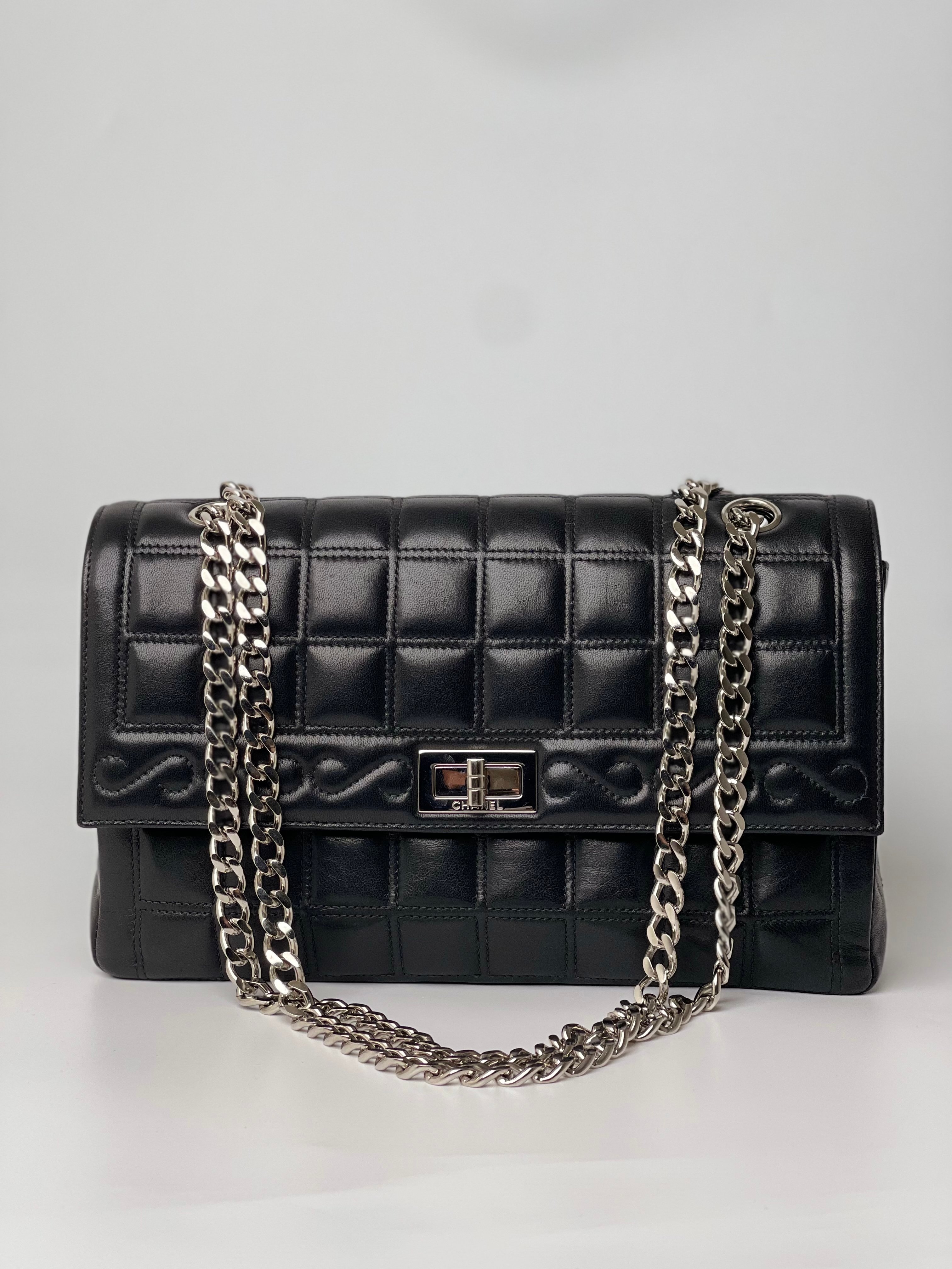 Chanel 冰格帶鑽鏈條包