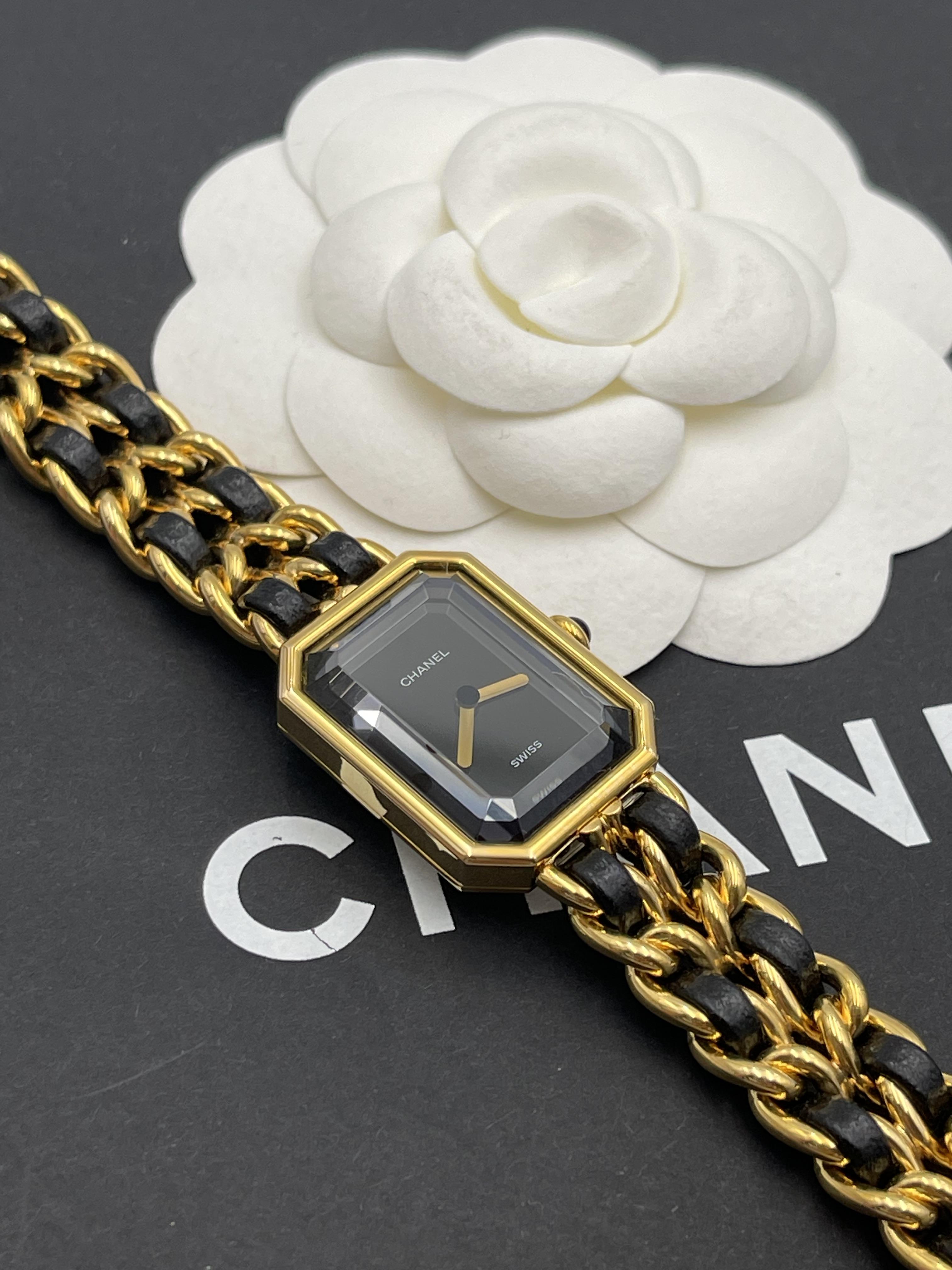 Chanel黑金首映錶XL